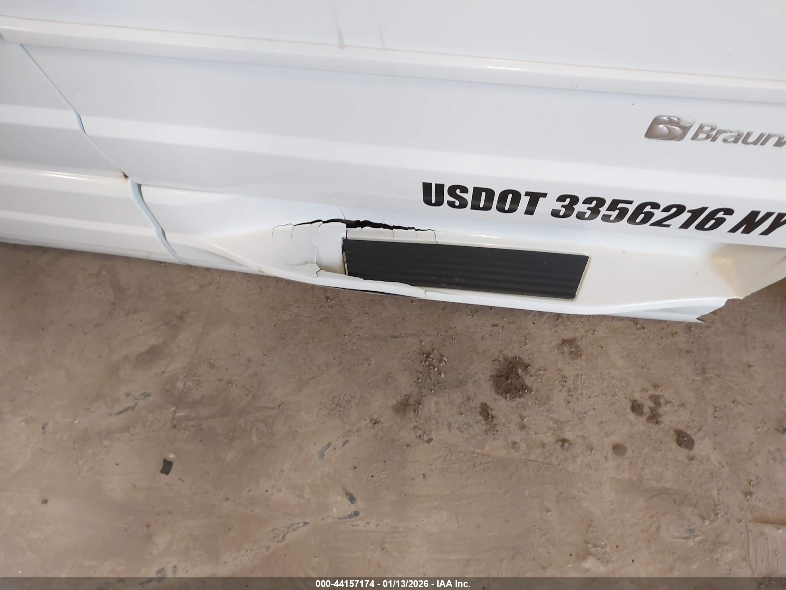 DODGE GRAND image 6