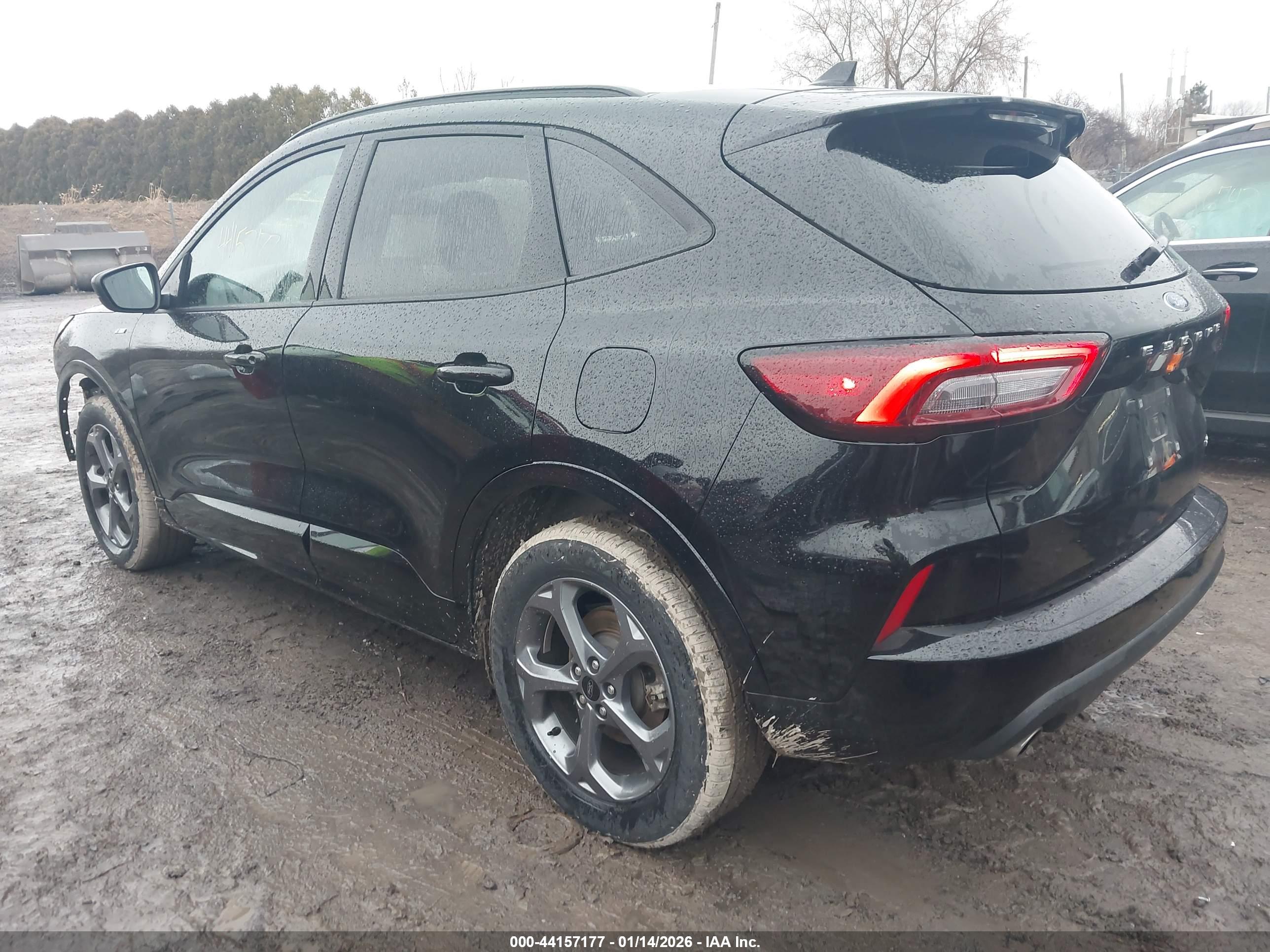 FORD ESCAPE image 3
