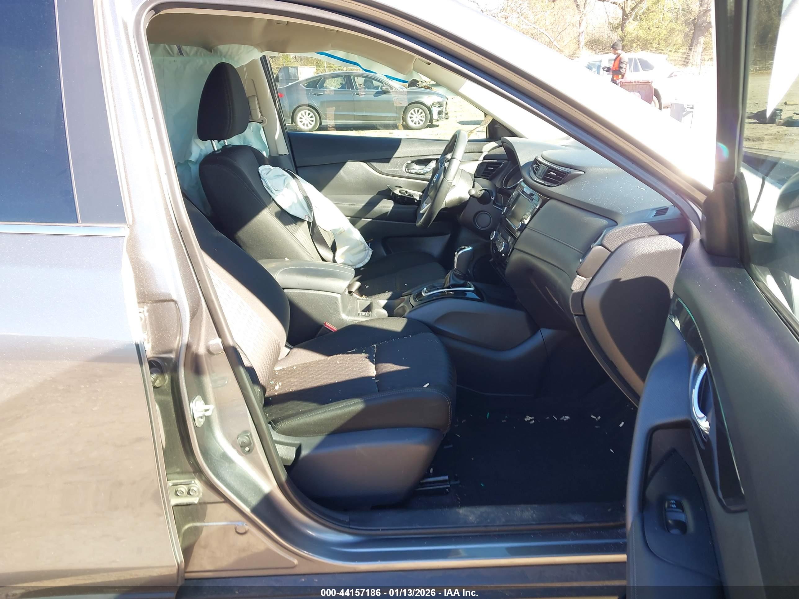 NISSAN ROGUE image 5