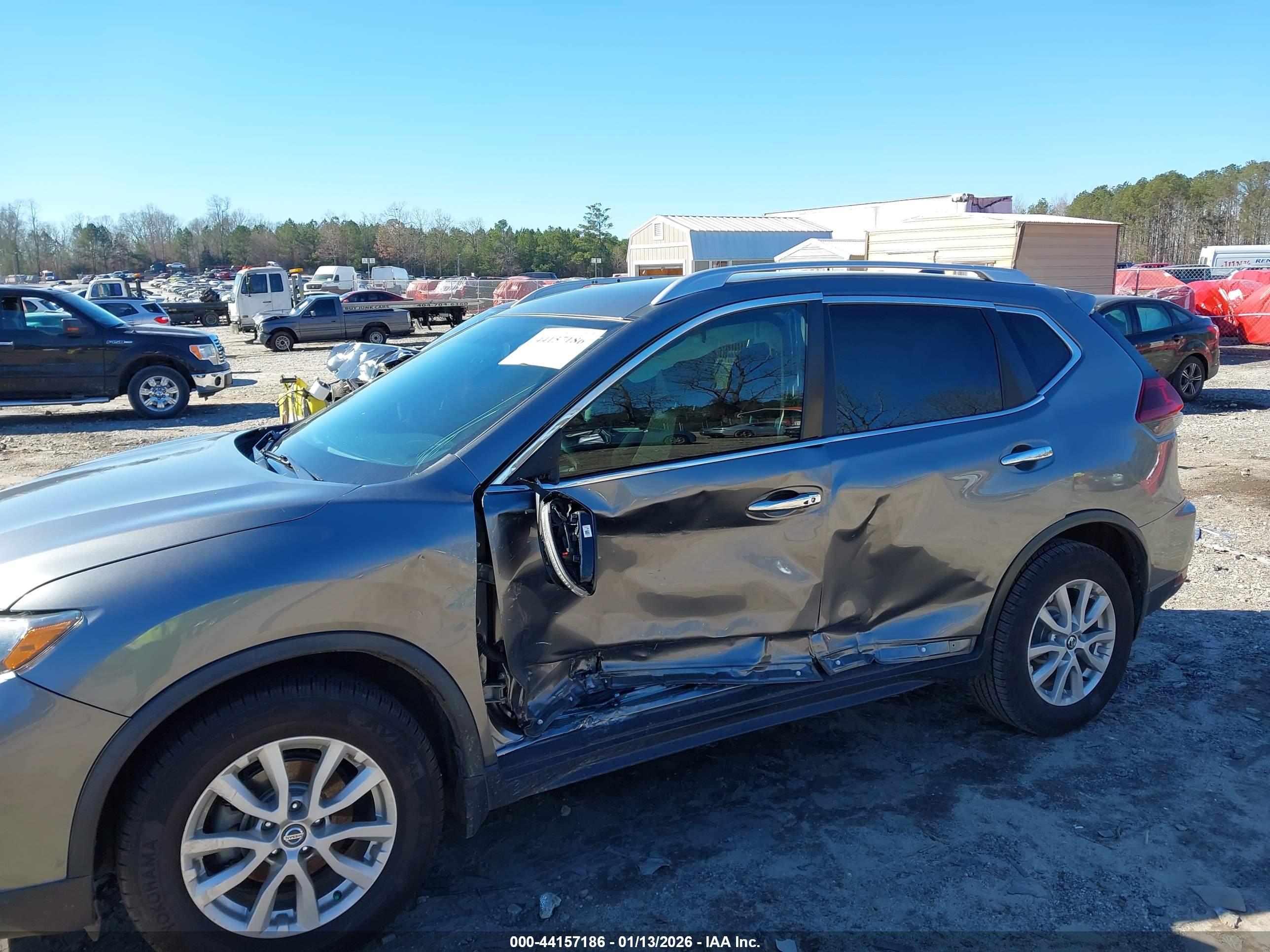 NISSAN ROGUE image 6