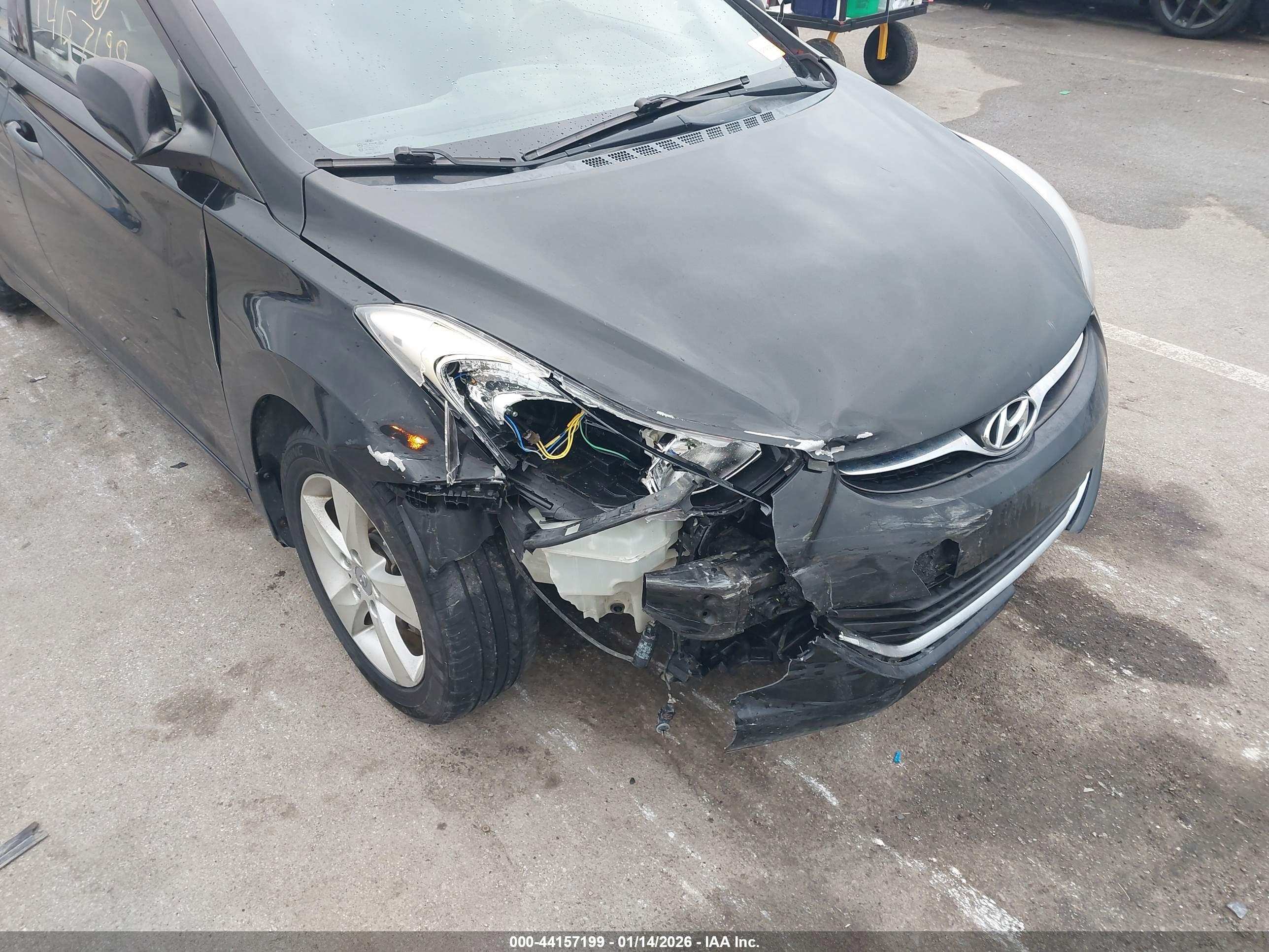 HYUNDAI ELANTRA image 6