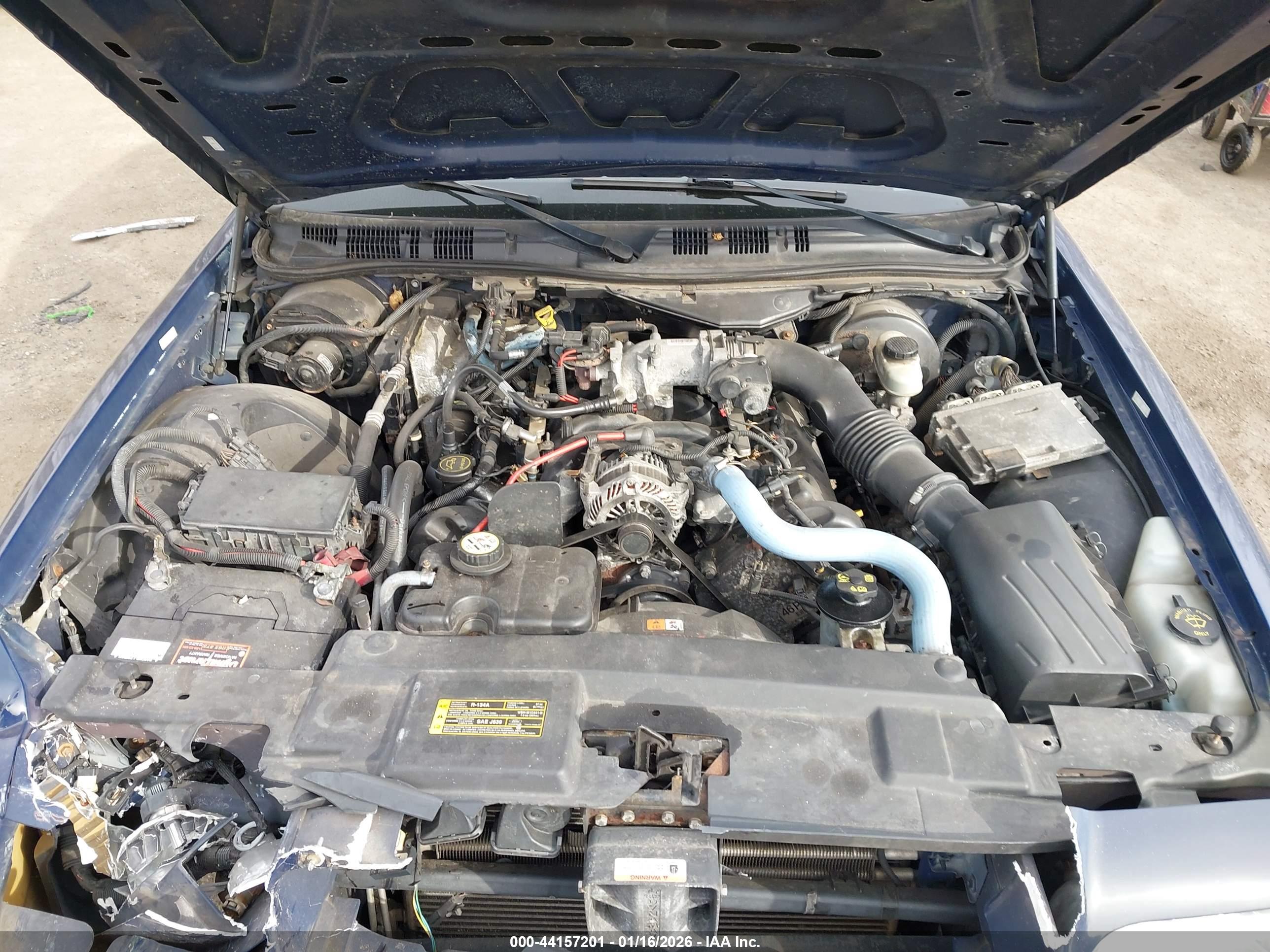 FORD CROWN image 10
