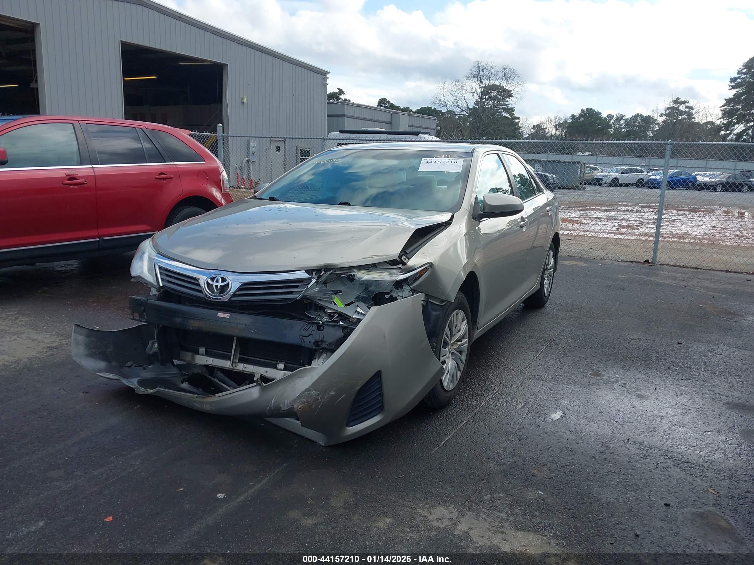 TOYOTA CAMRY image 2