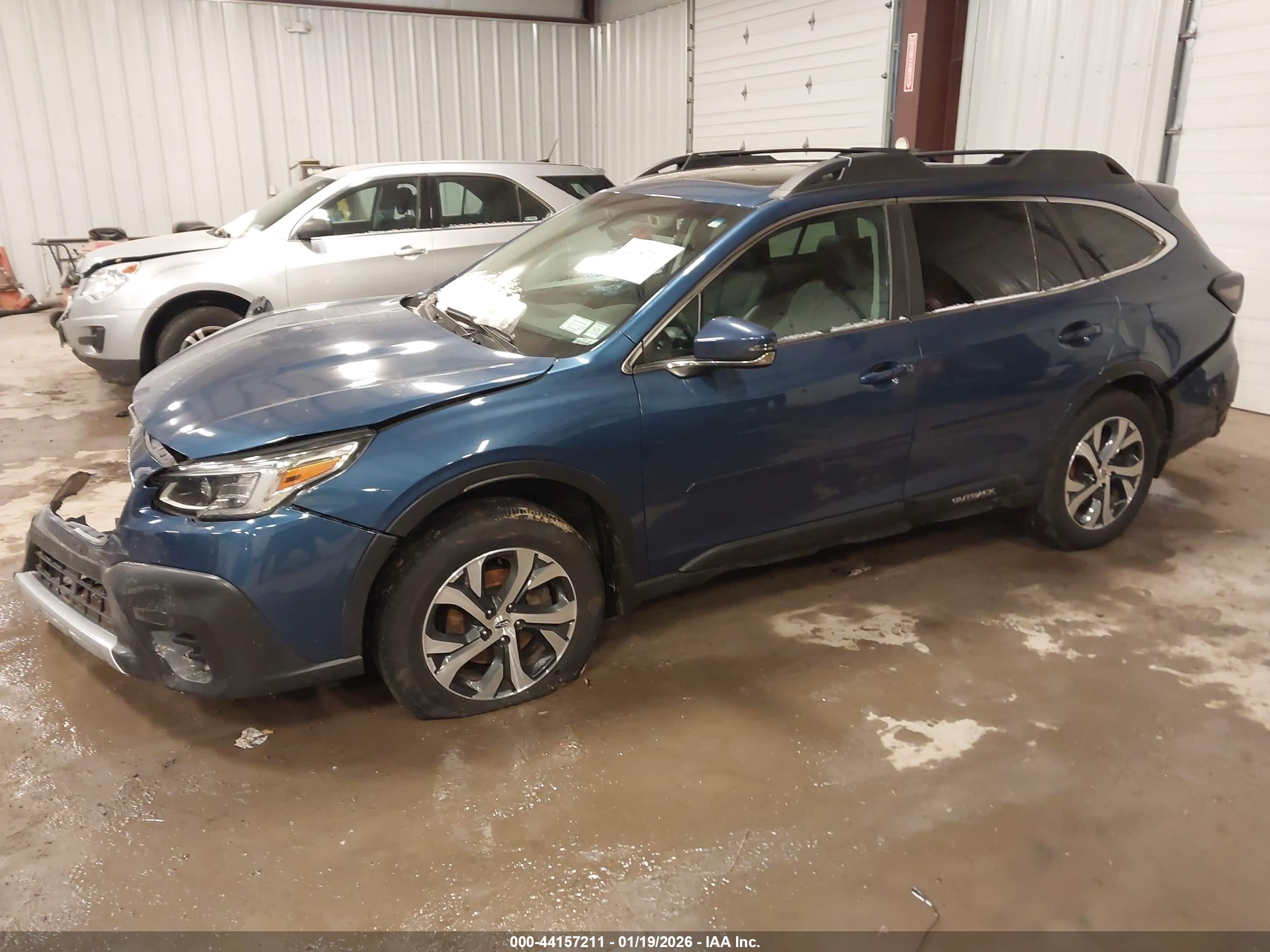 SUBARU OUTBACK image 2