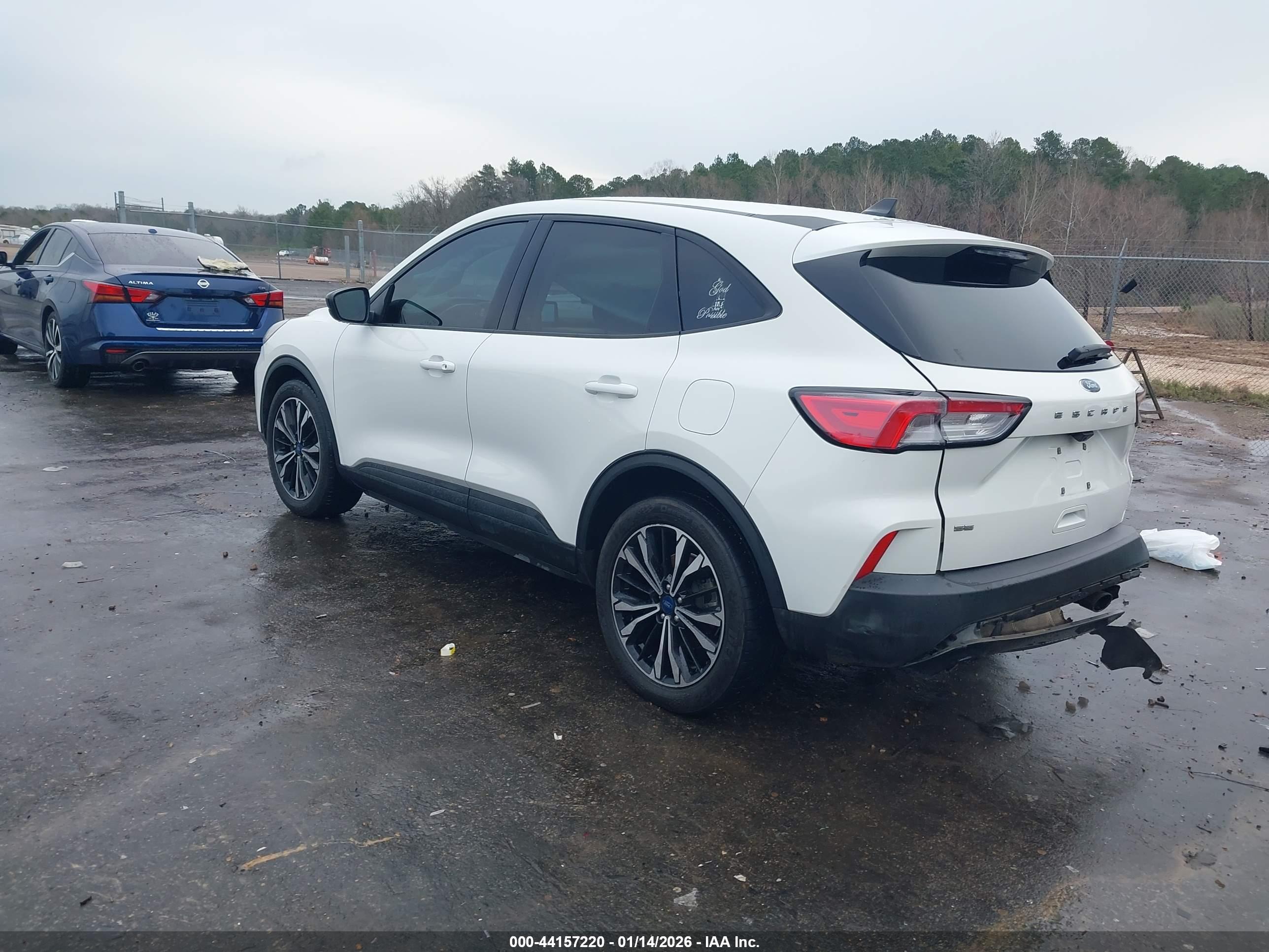 FORD ESCAPE image 3