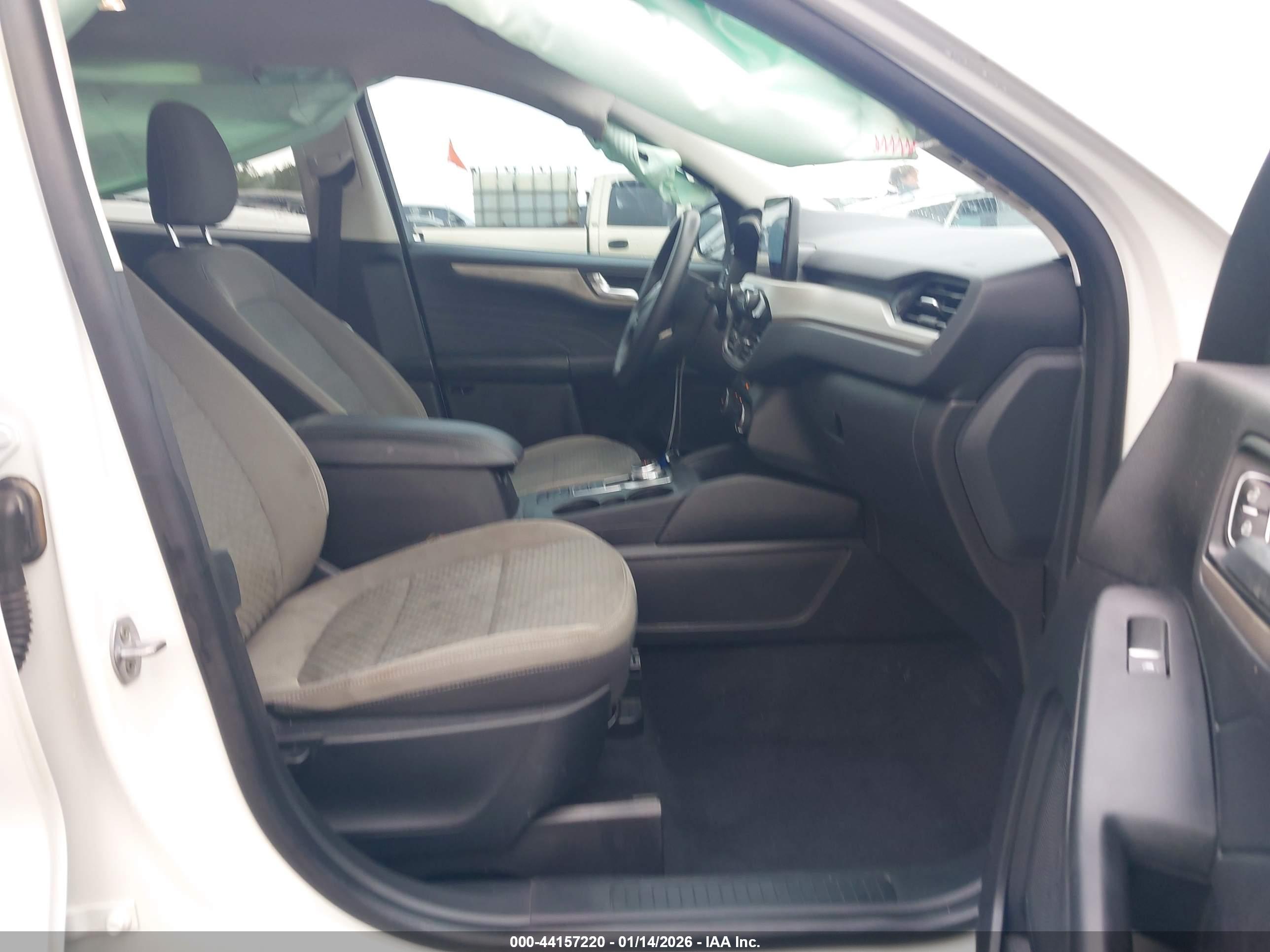 FORD ESCAPE image 5
