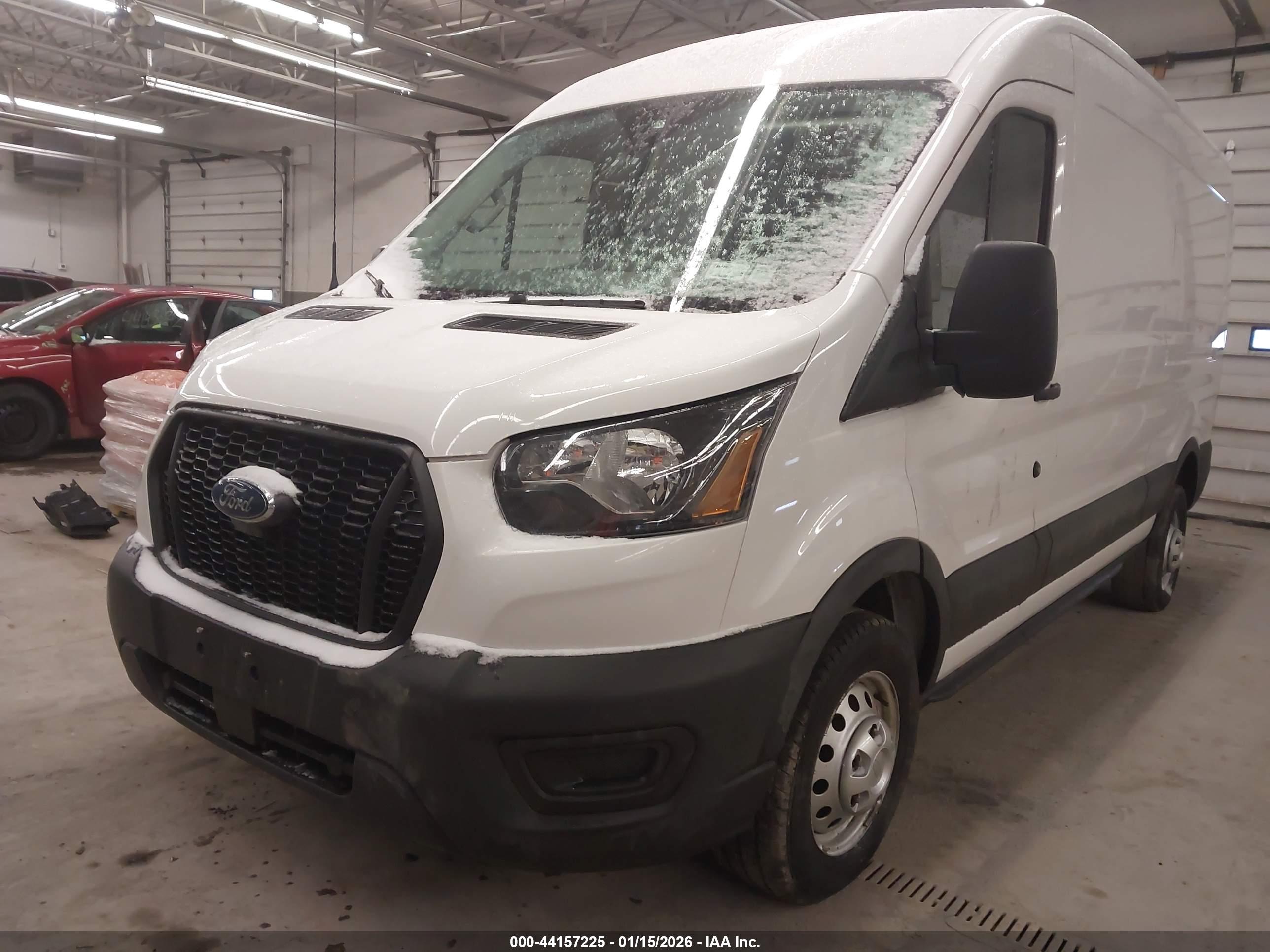 FORD TRANSIT-250 image 2