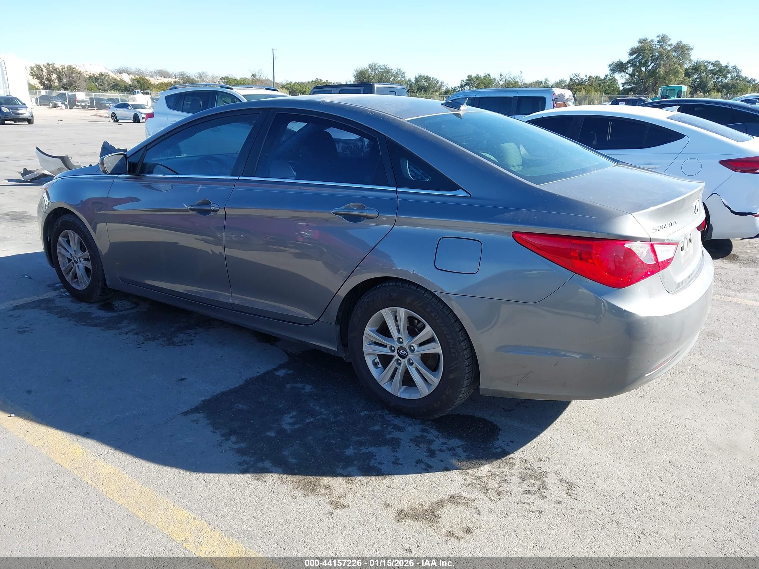 HYUNDAI SONATA image 3