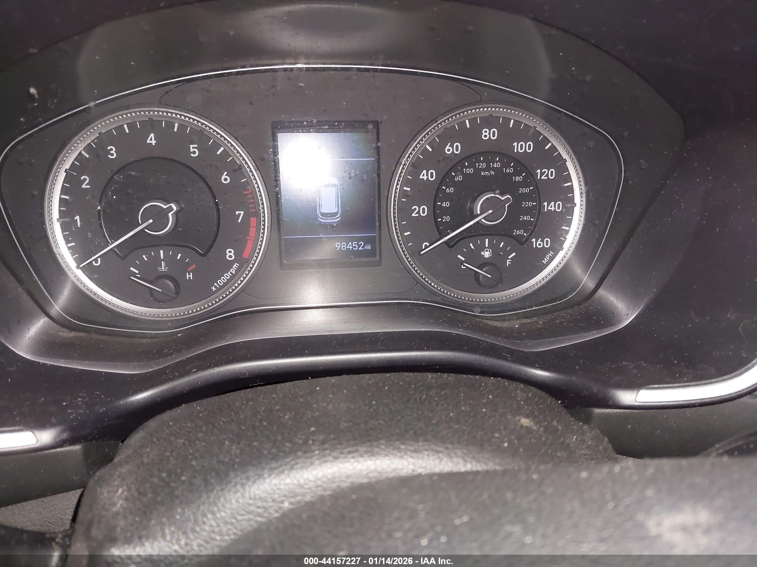 HYUNDAI SANTA image 7