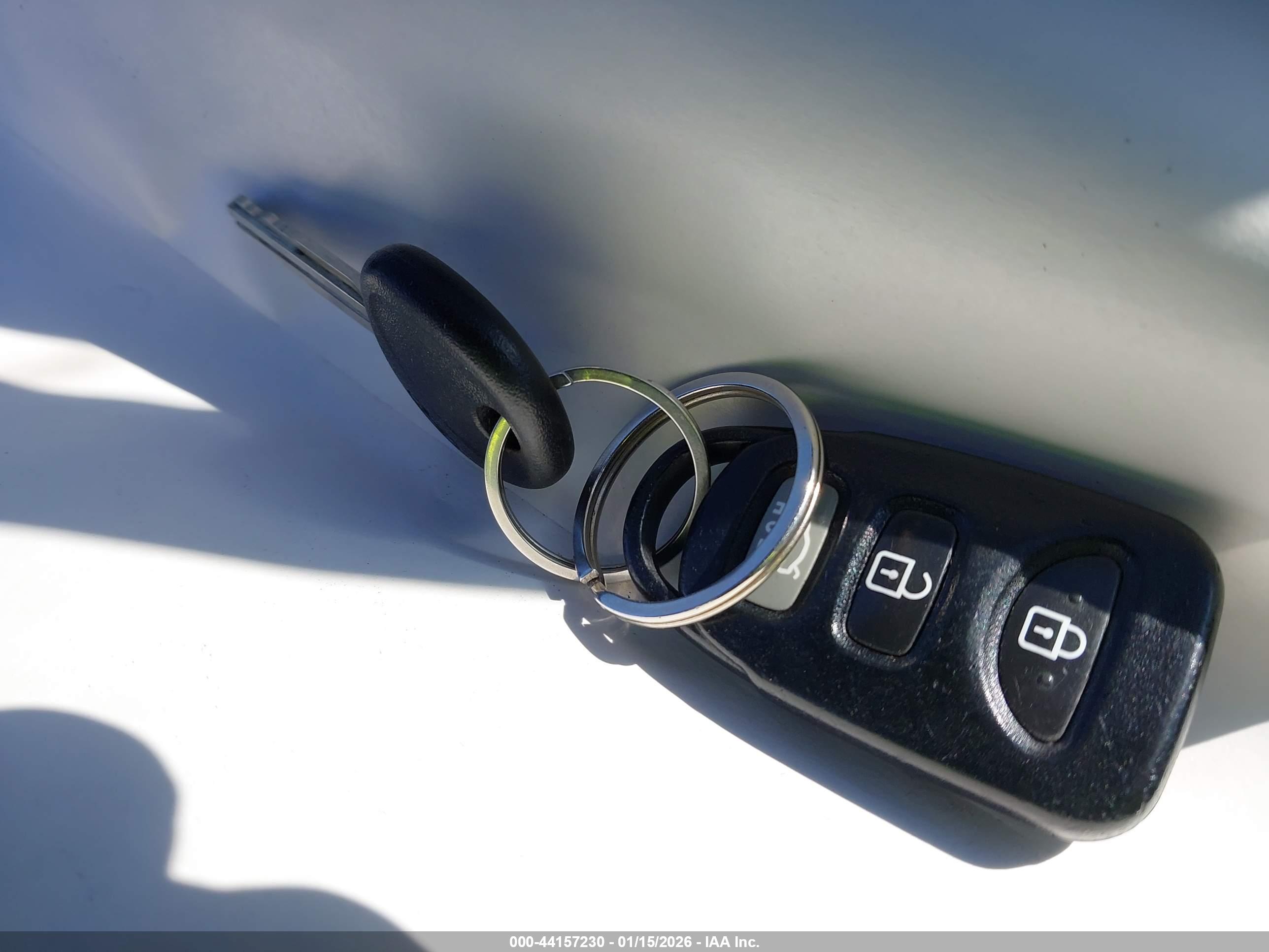 HYUNDAI ELANTRA image 11