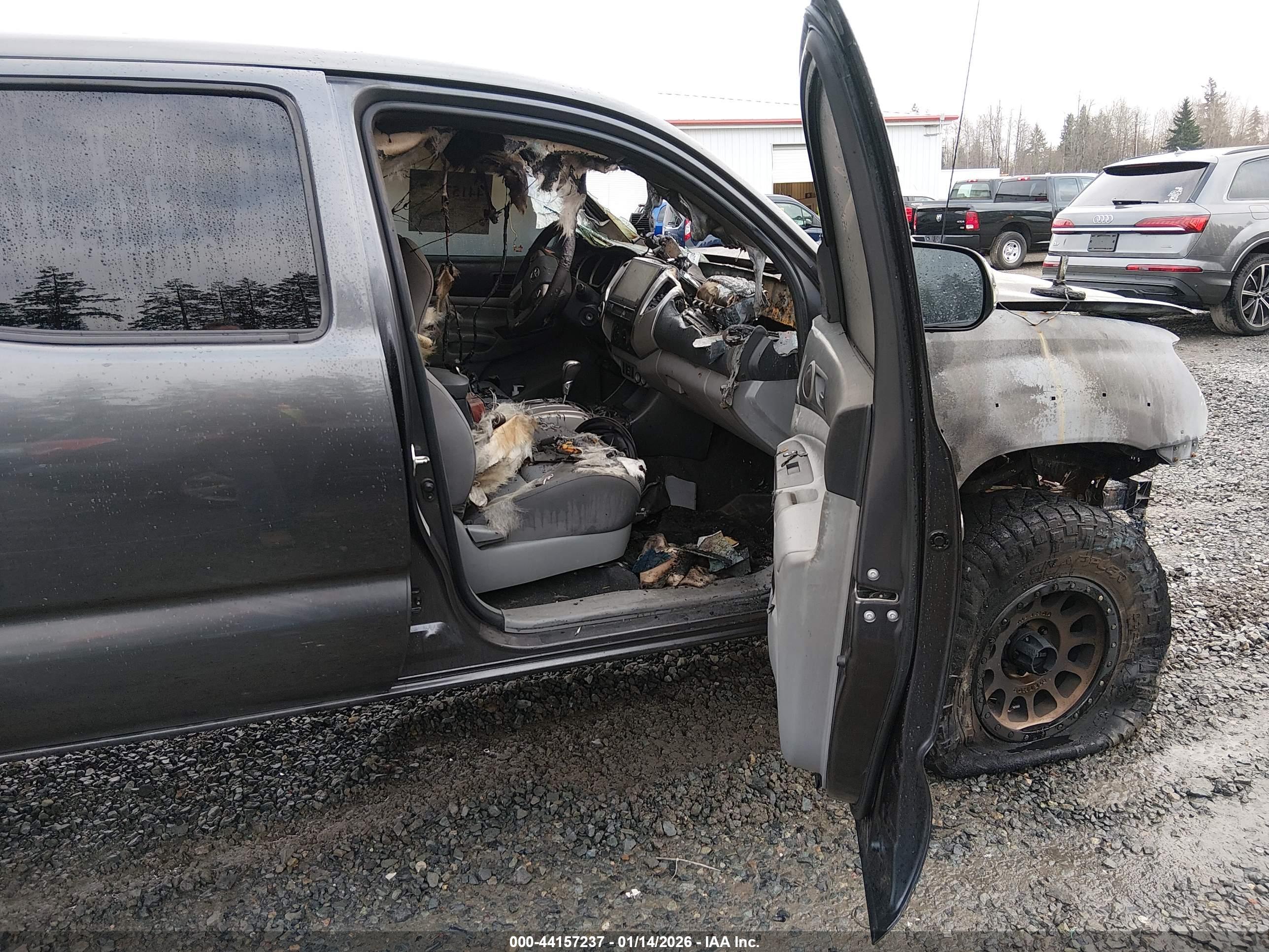 TOYOTA TACOMA image 5