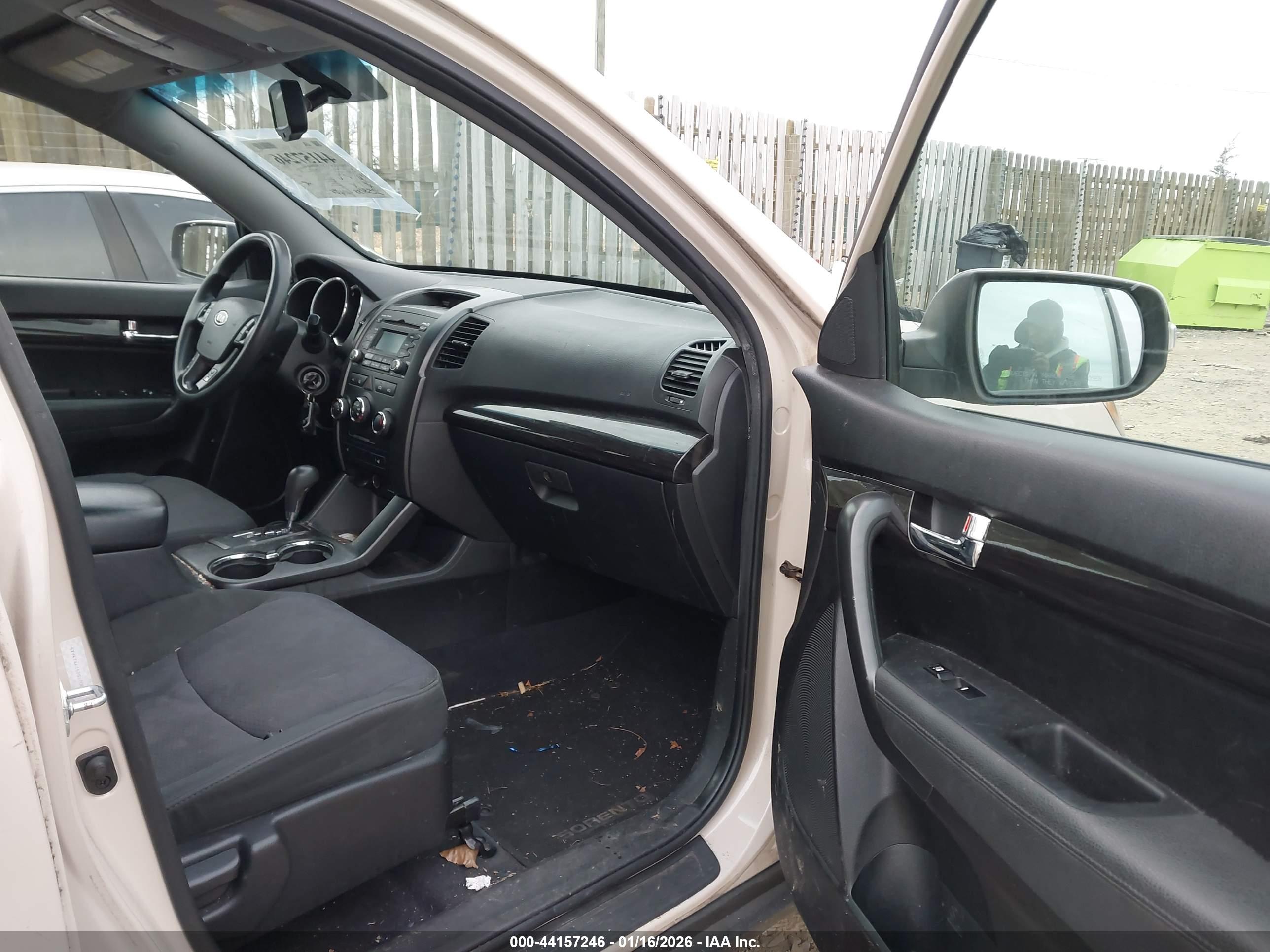 KIA SORENTO image 5