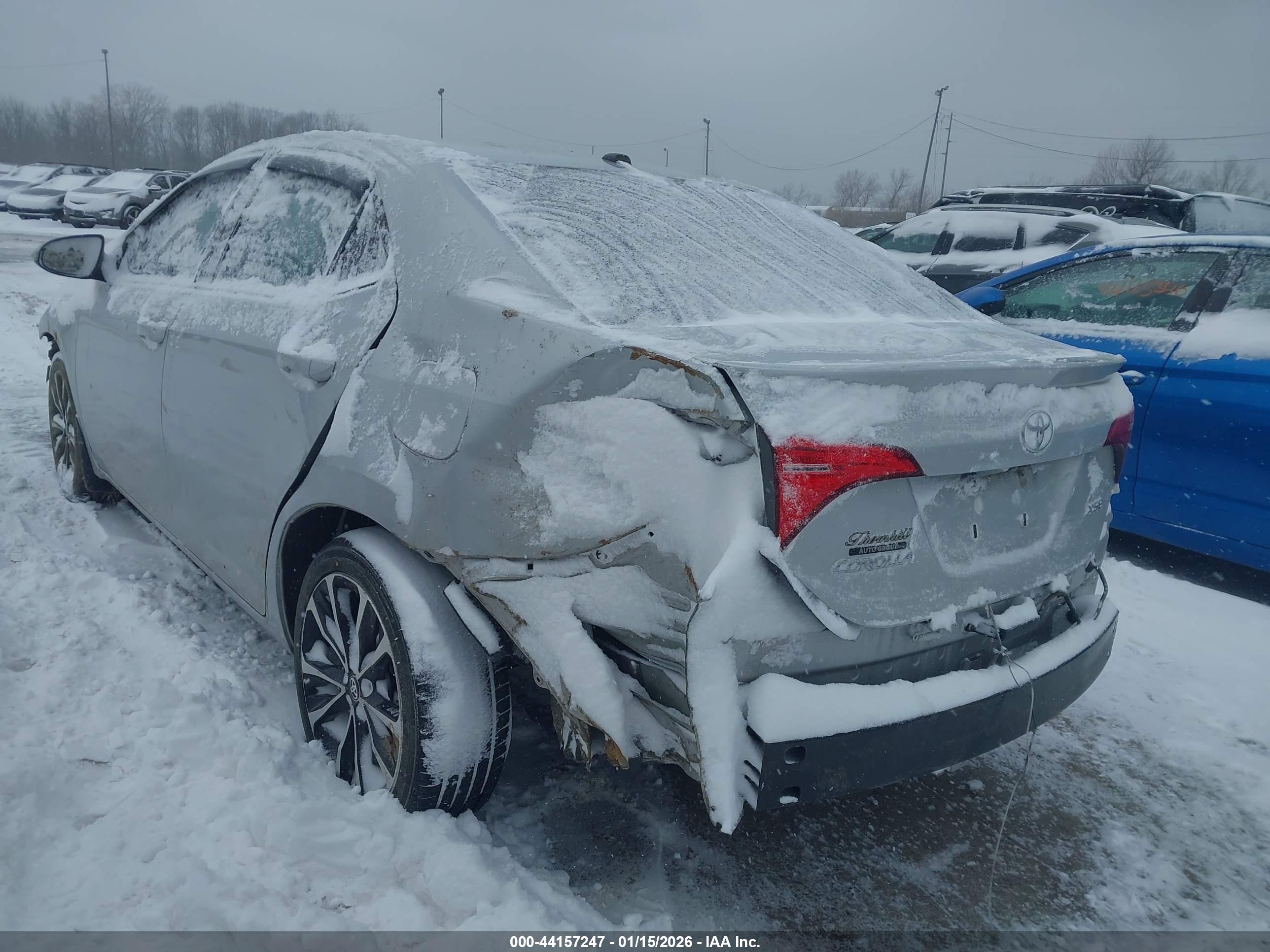 TOYOTA COROLLA image 3