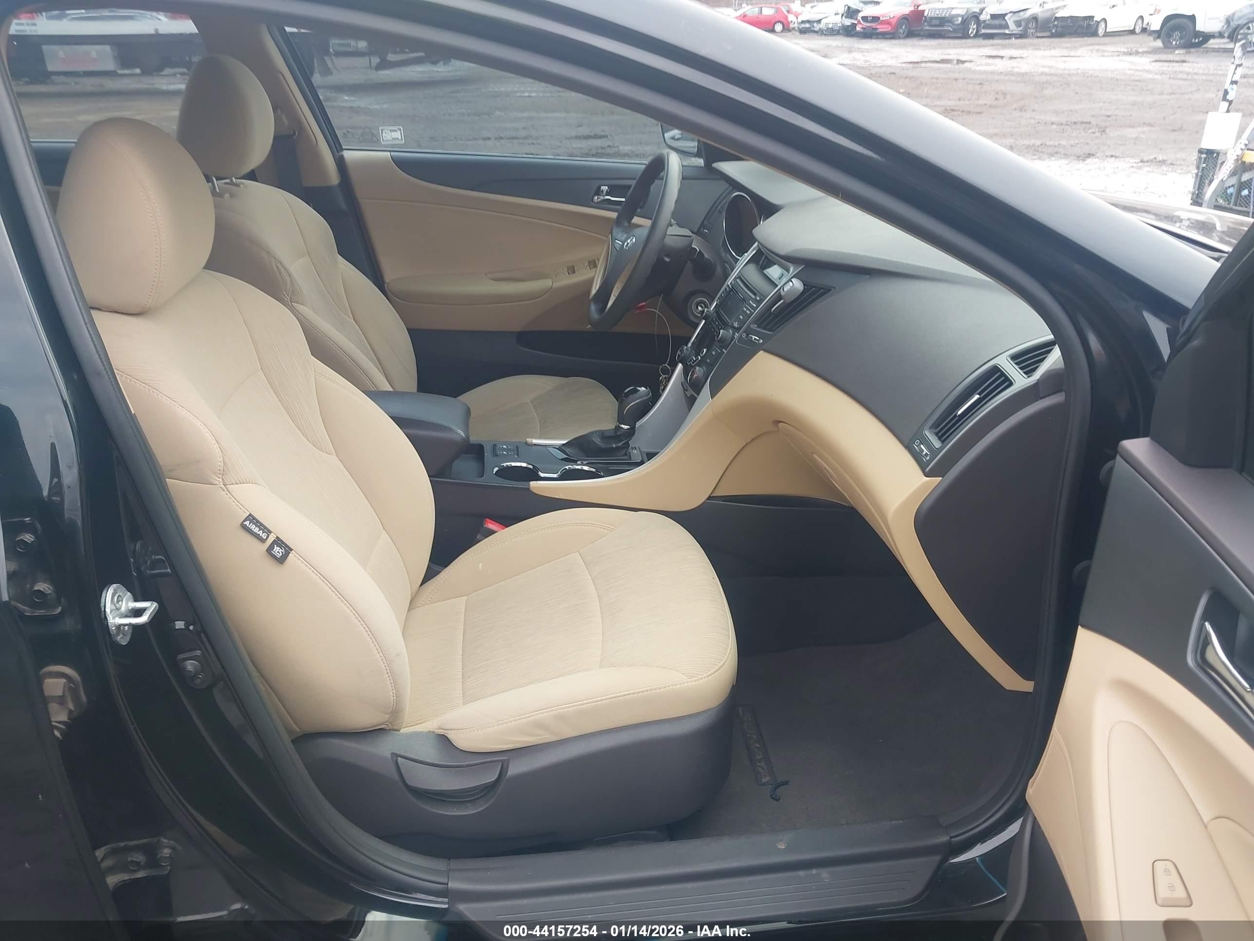 HYUNDAI SONATA image 5