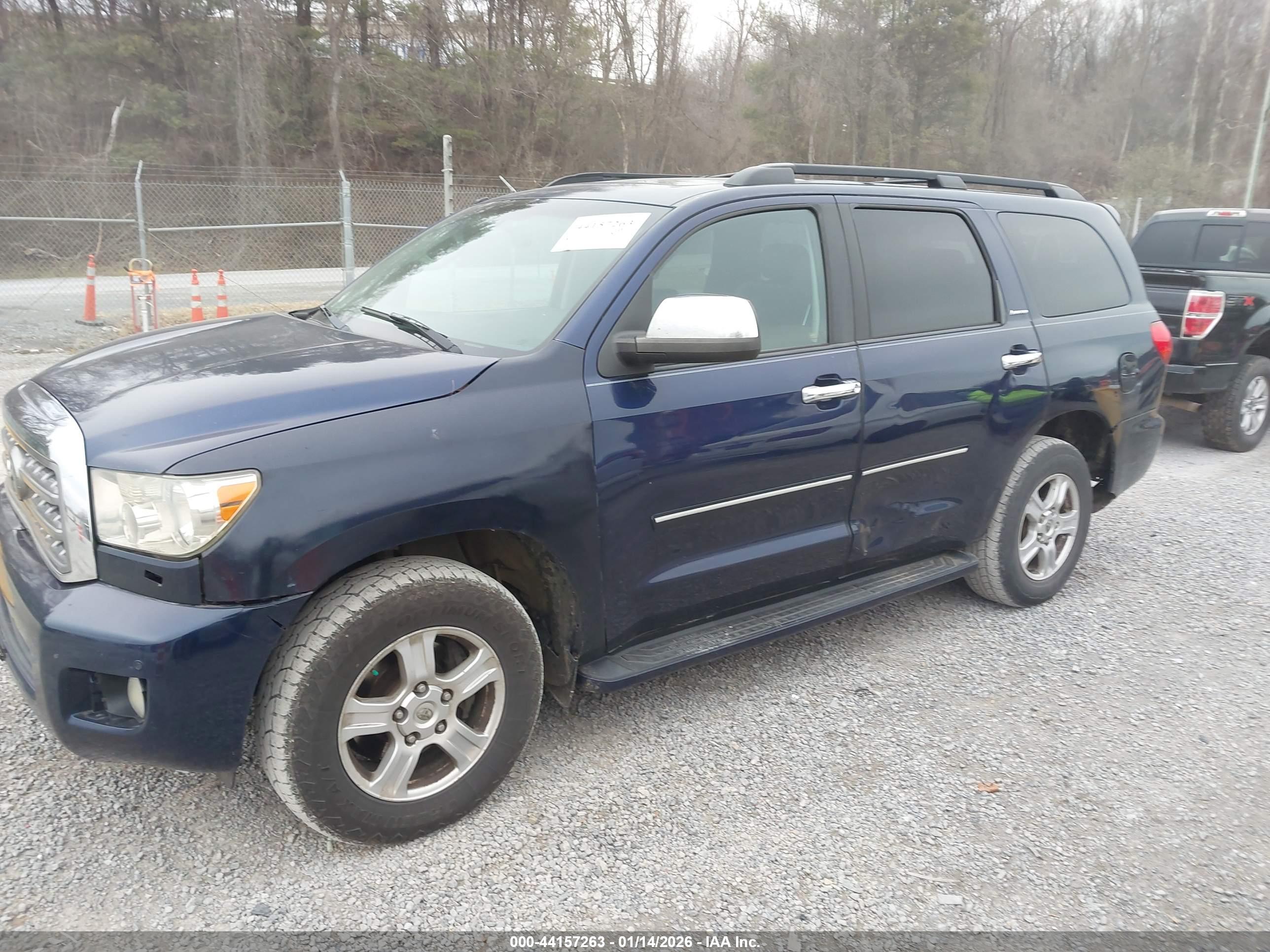 TOYOTA SEQUOIA image 2