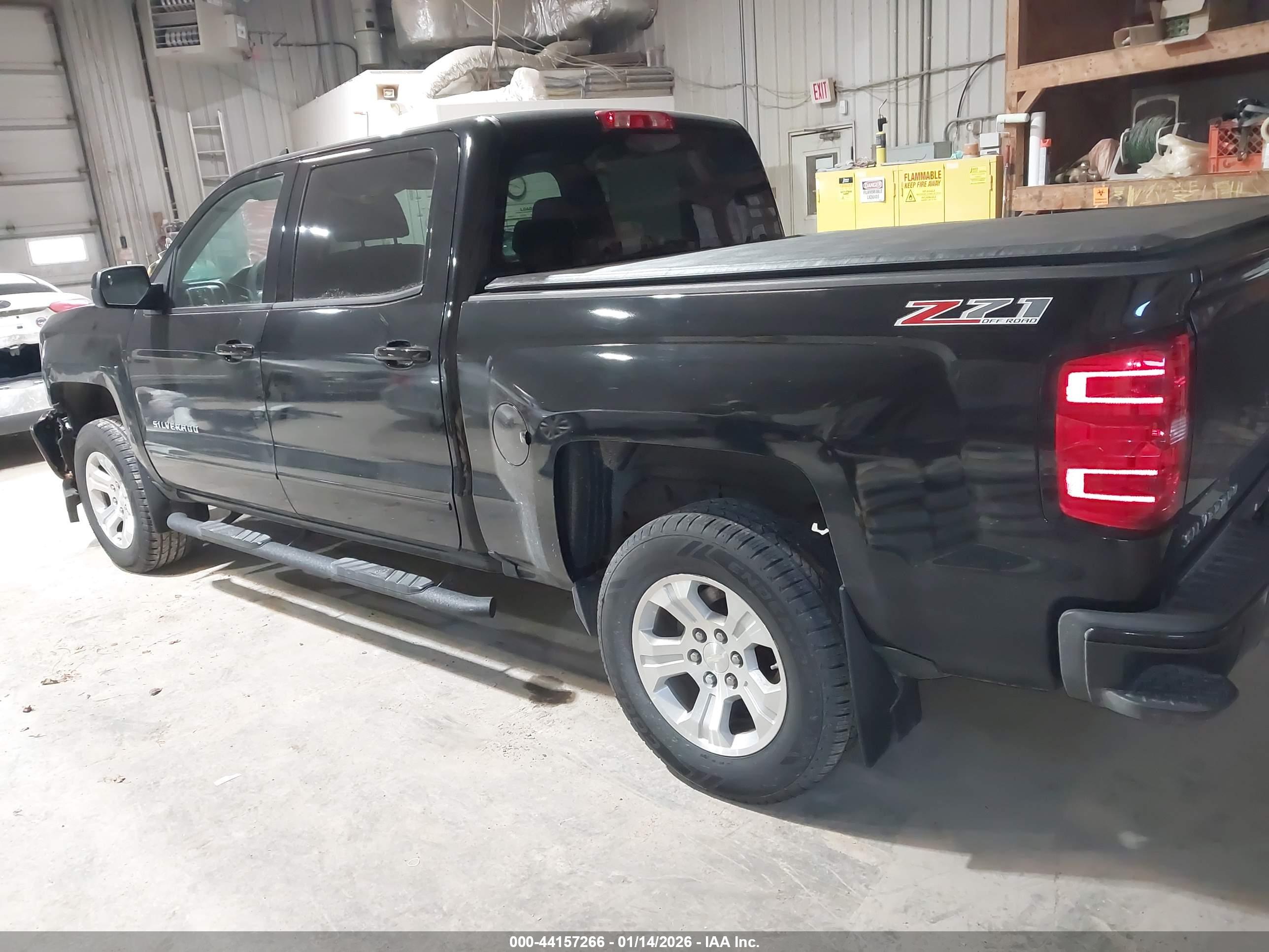 CHEVROLET SILVERADO image 3