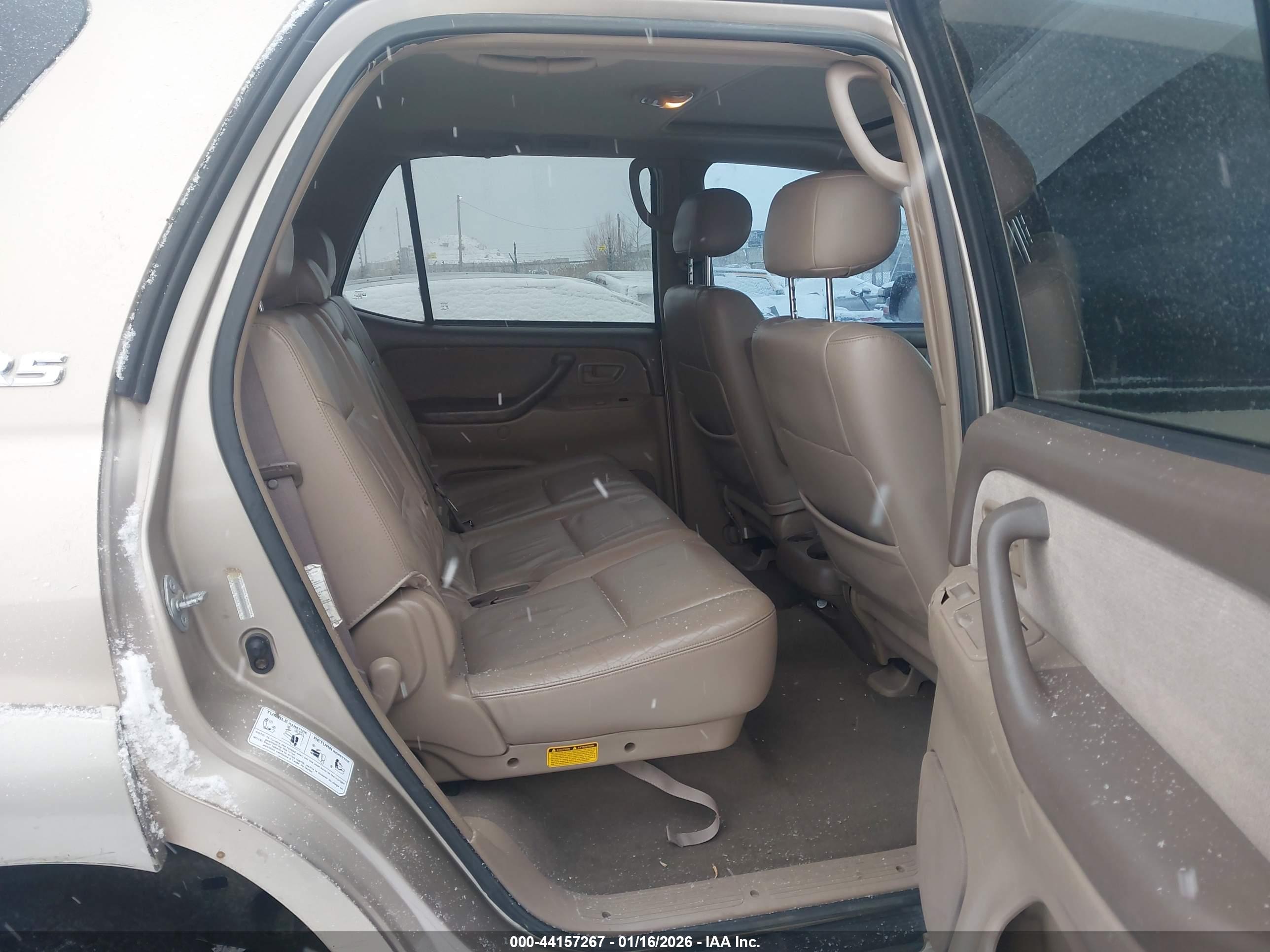 TOYOTA SEQUOIA image 8