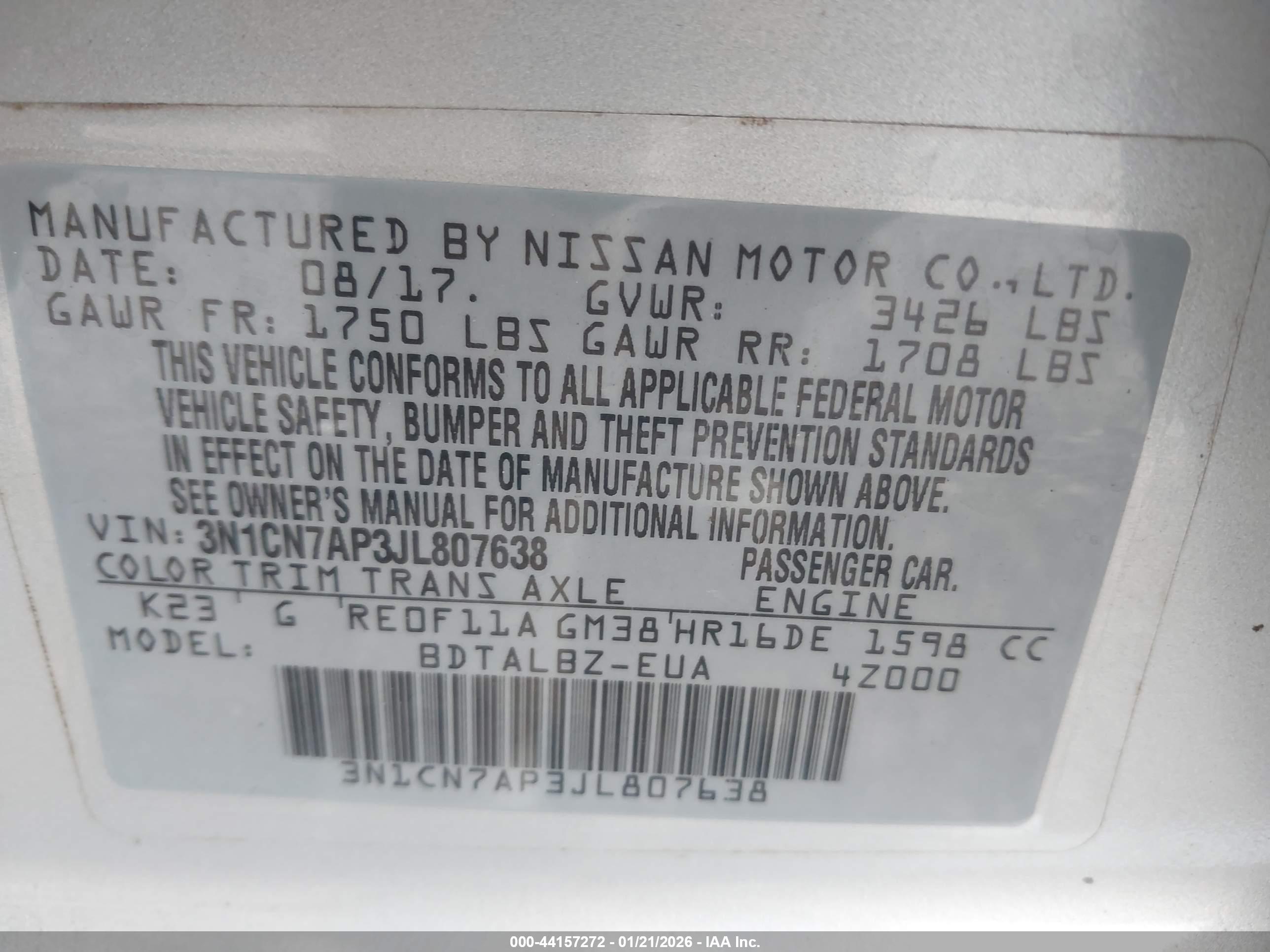 NISSAN VERSA image 9