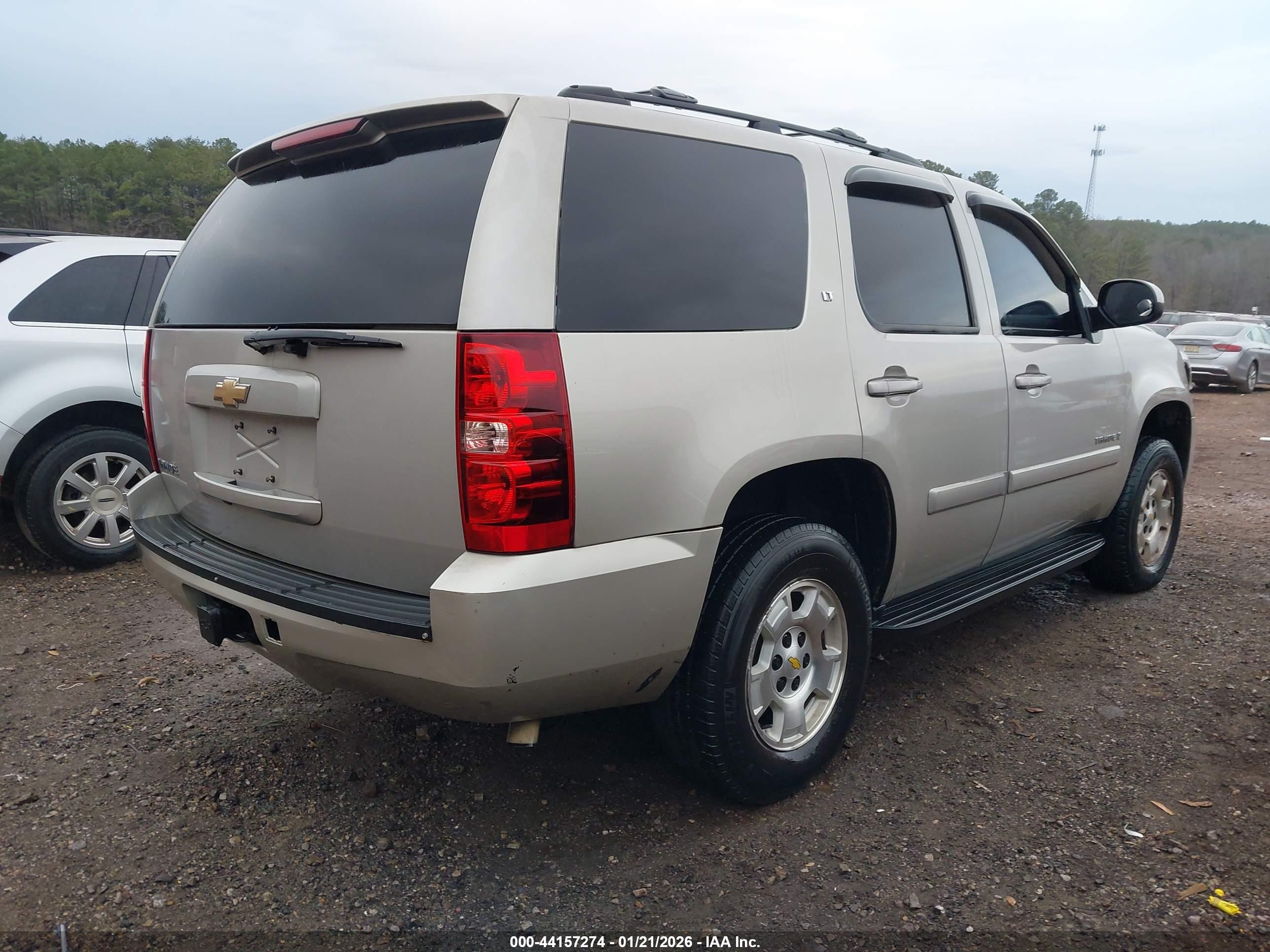 CHEVROLET TAHOE image 4