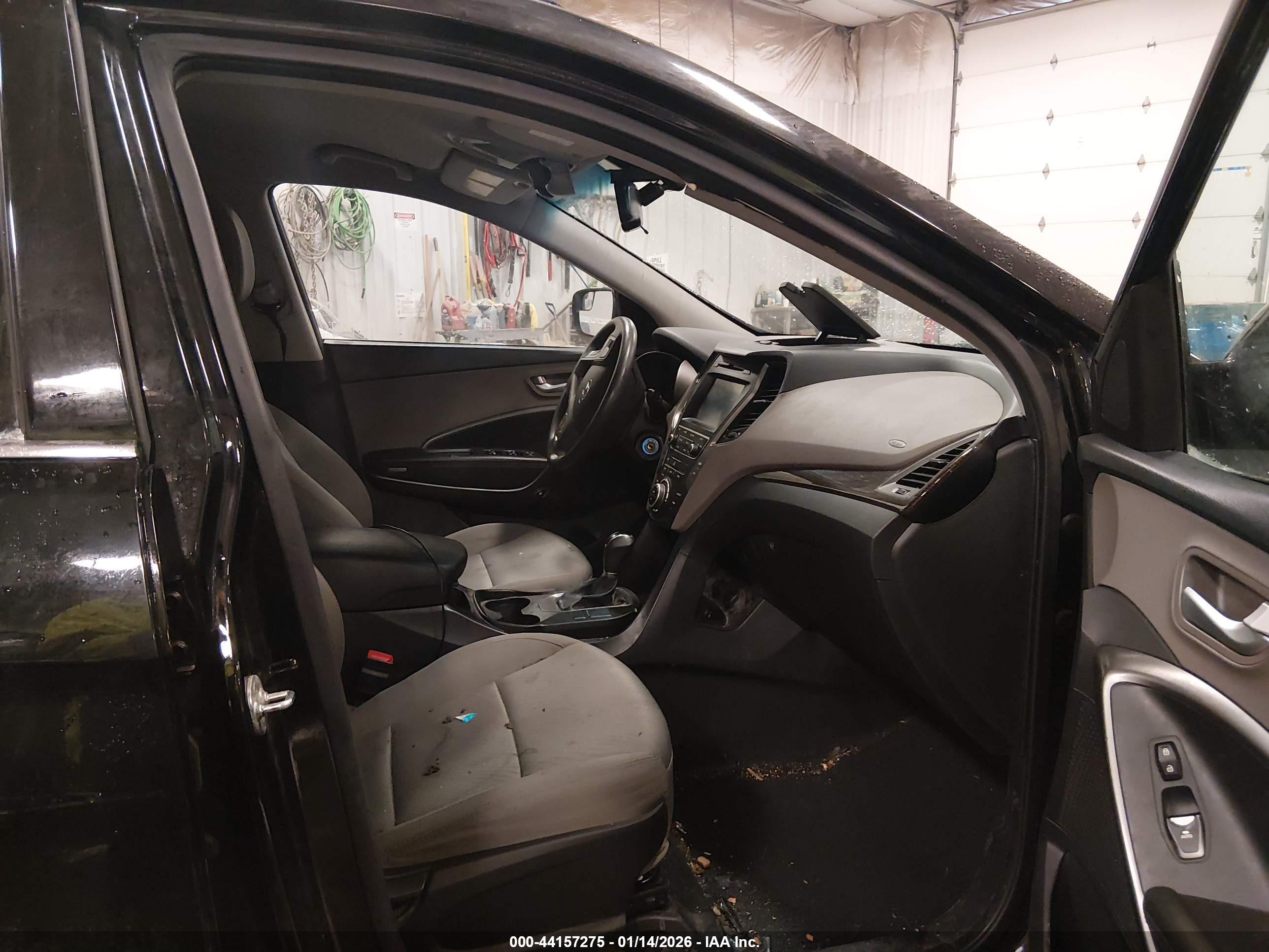 HYUNDAI SANTA image 5