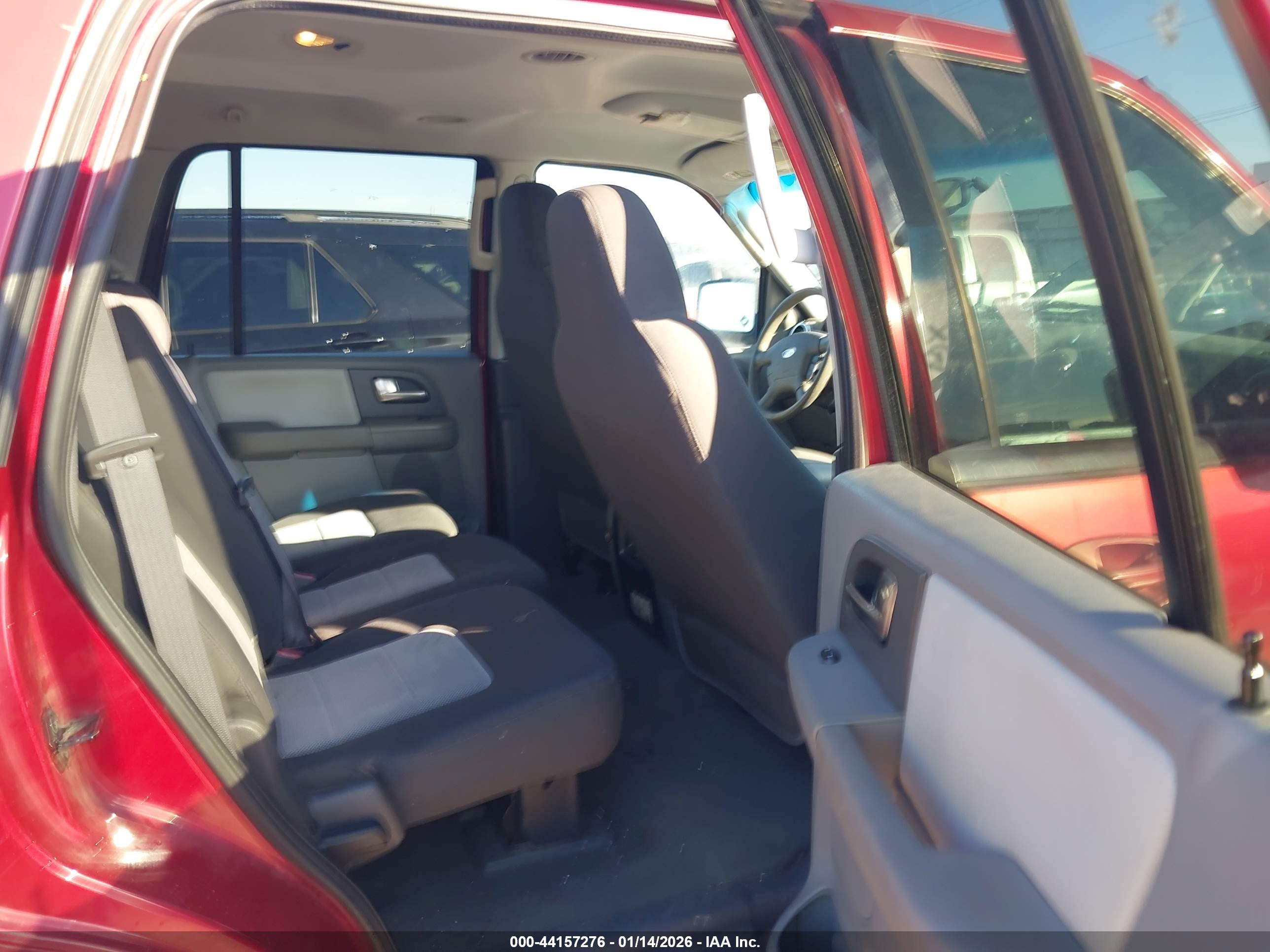 FORD EXPEDITION image 8
