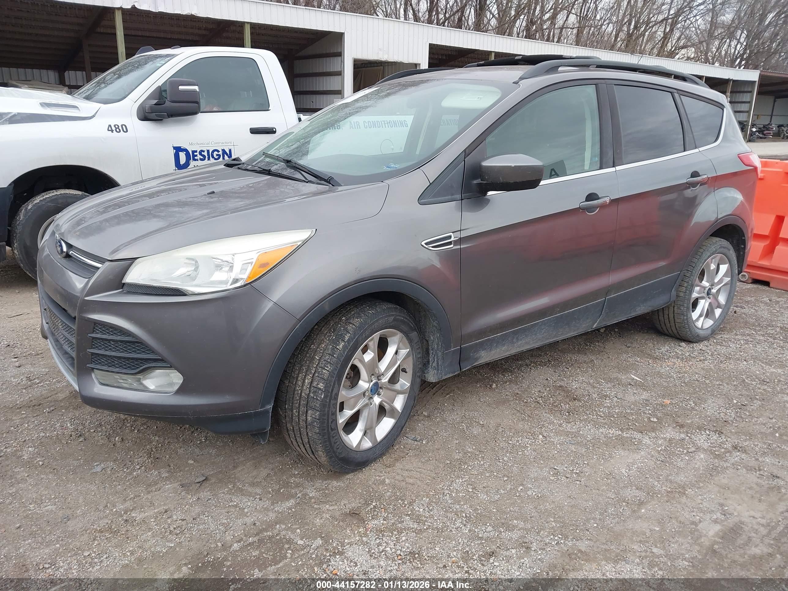 FORD ESCAPE image 2