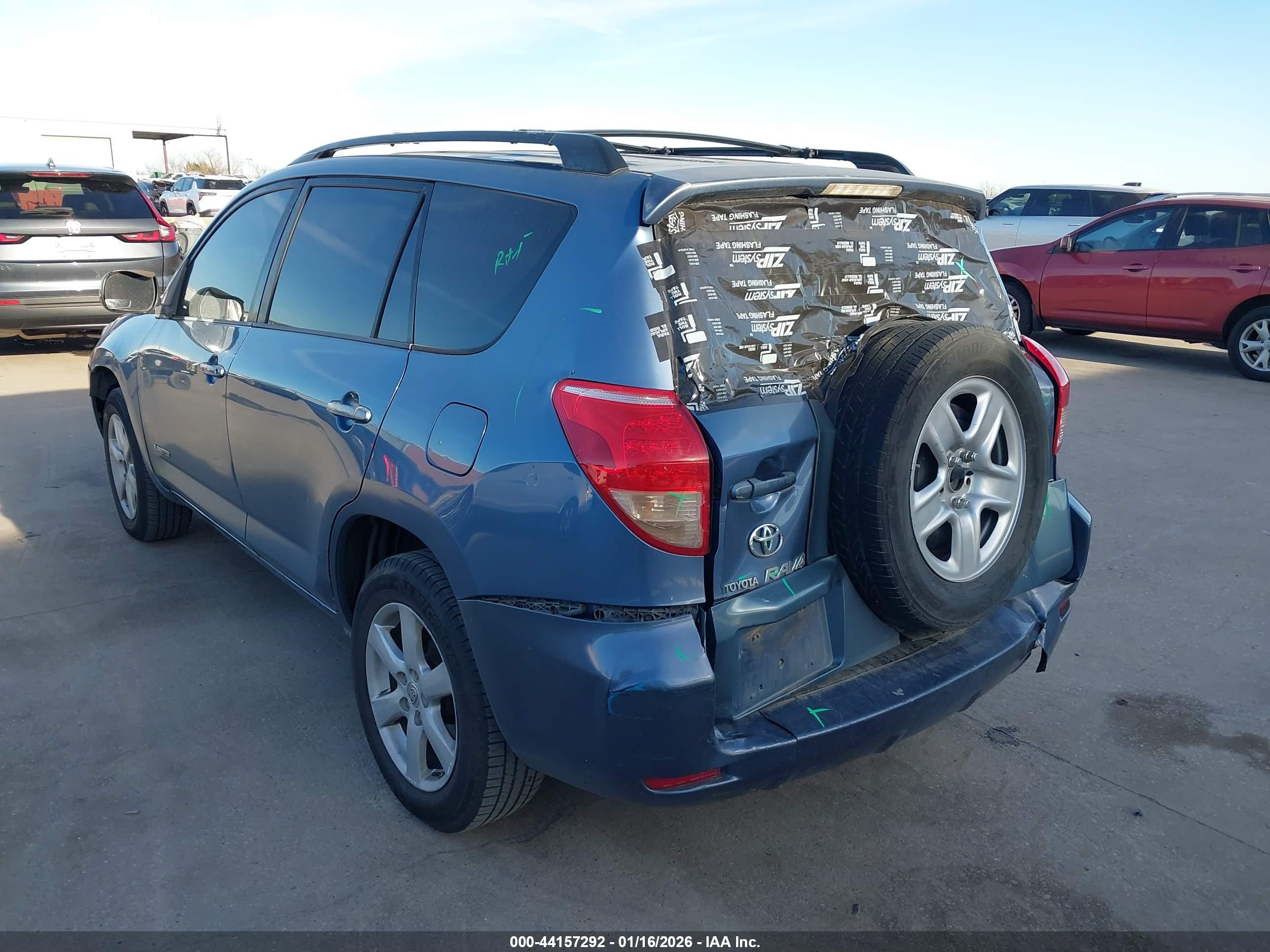 TOYOTA RAV4 image 3
