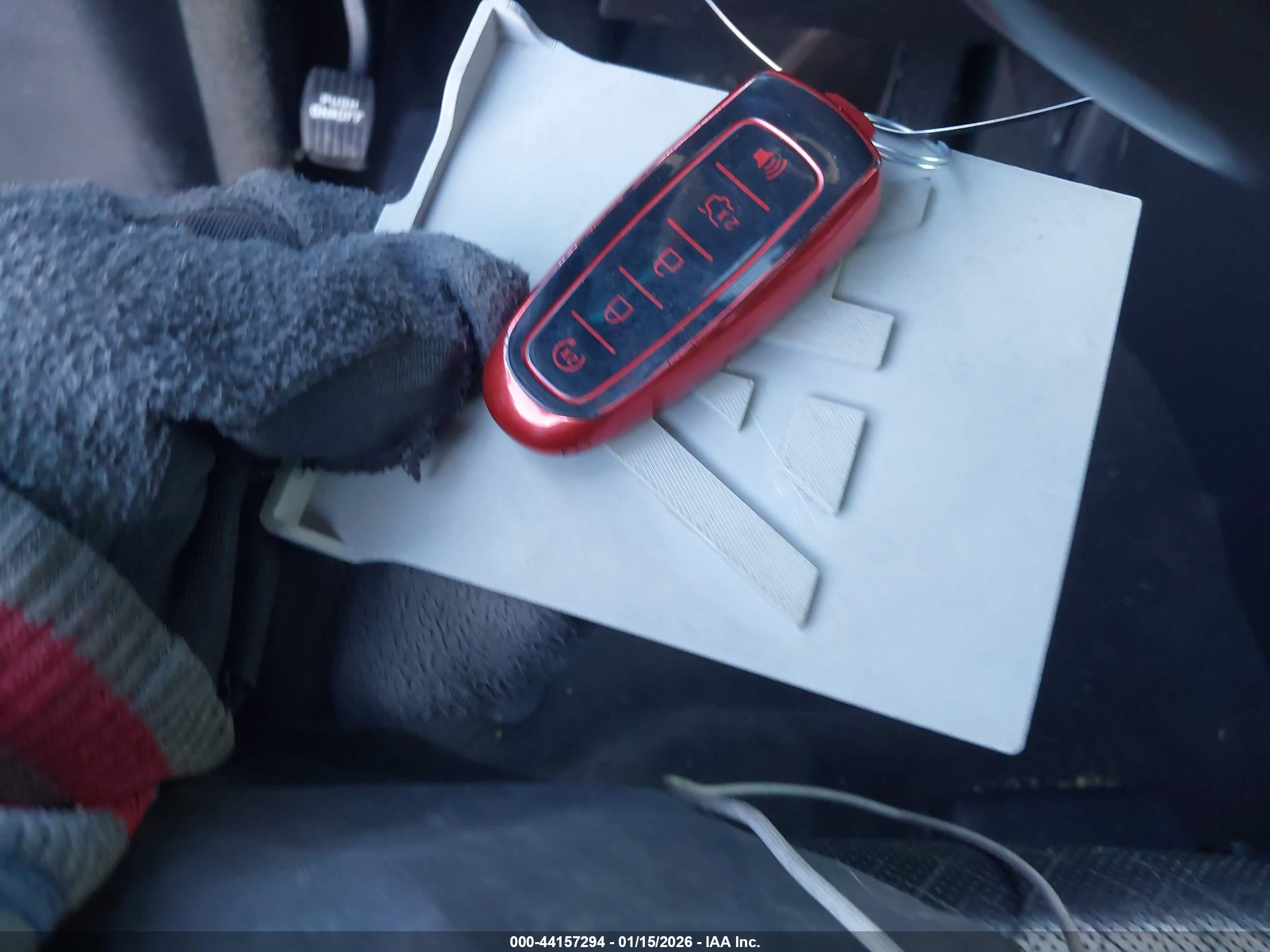 FORD EXPLORER image 11