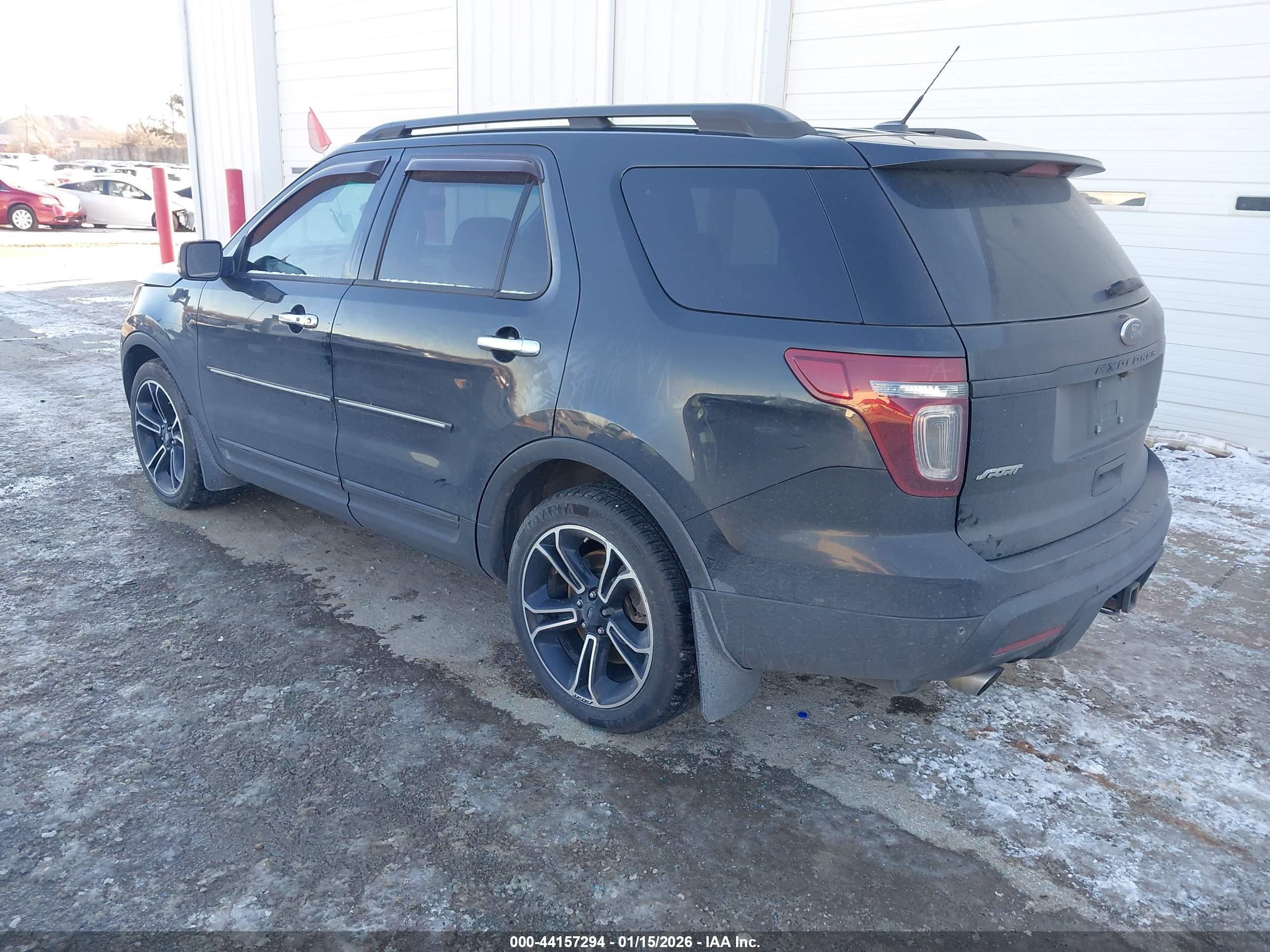 FORD EXPLORER image 3