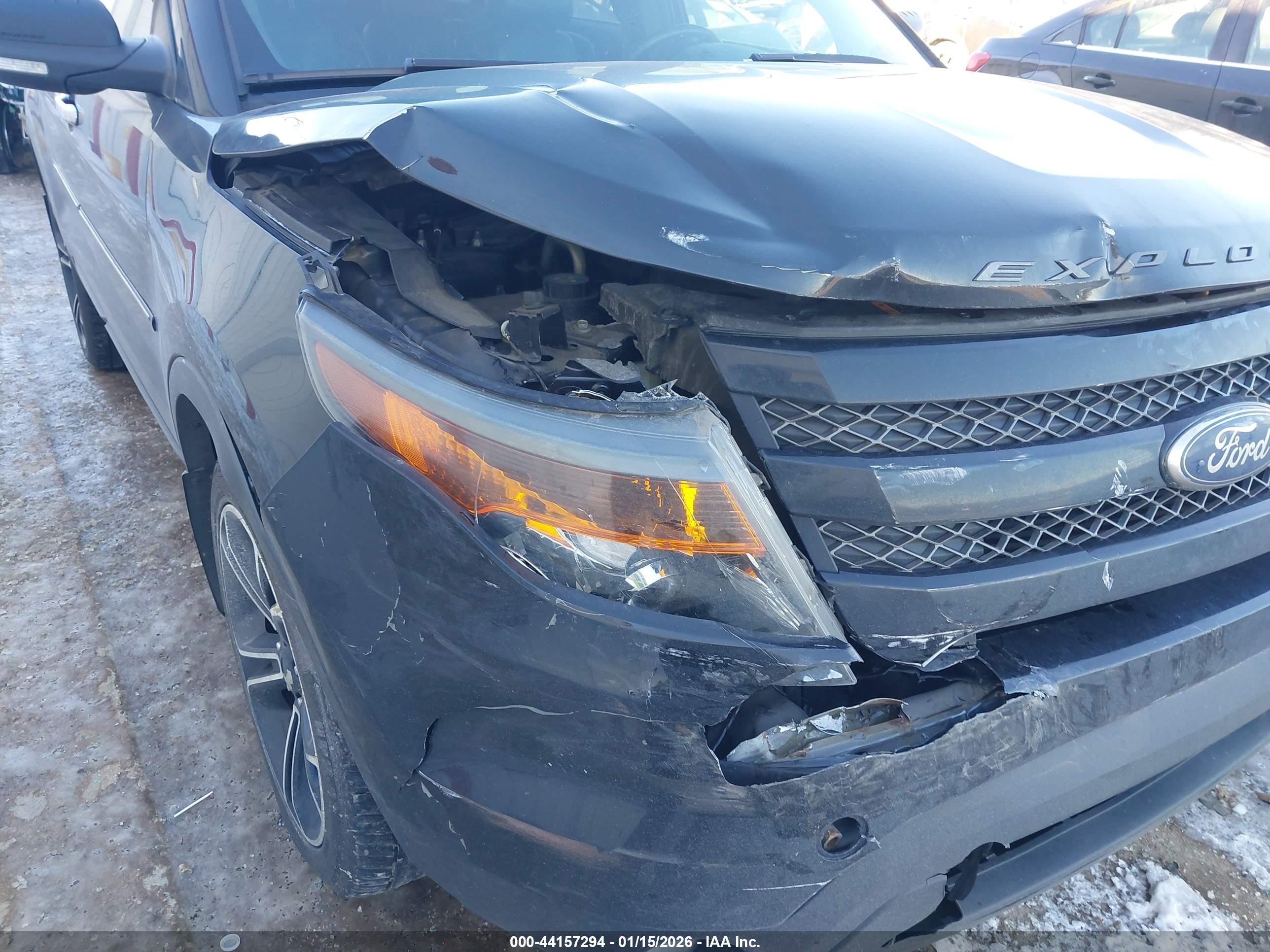 FORD EXPLORER image 6
