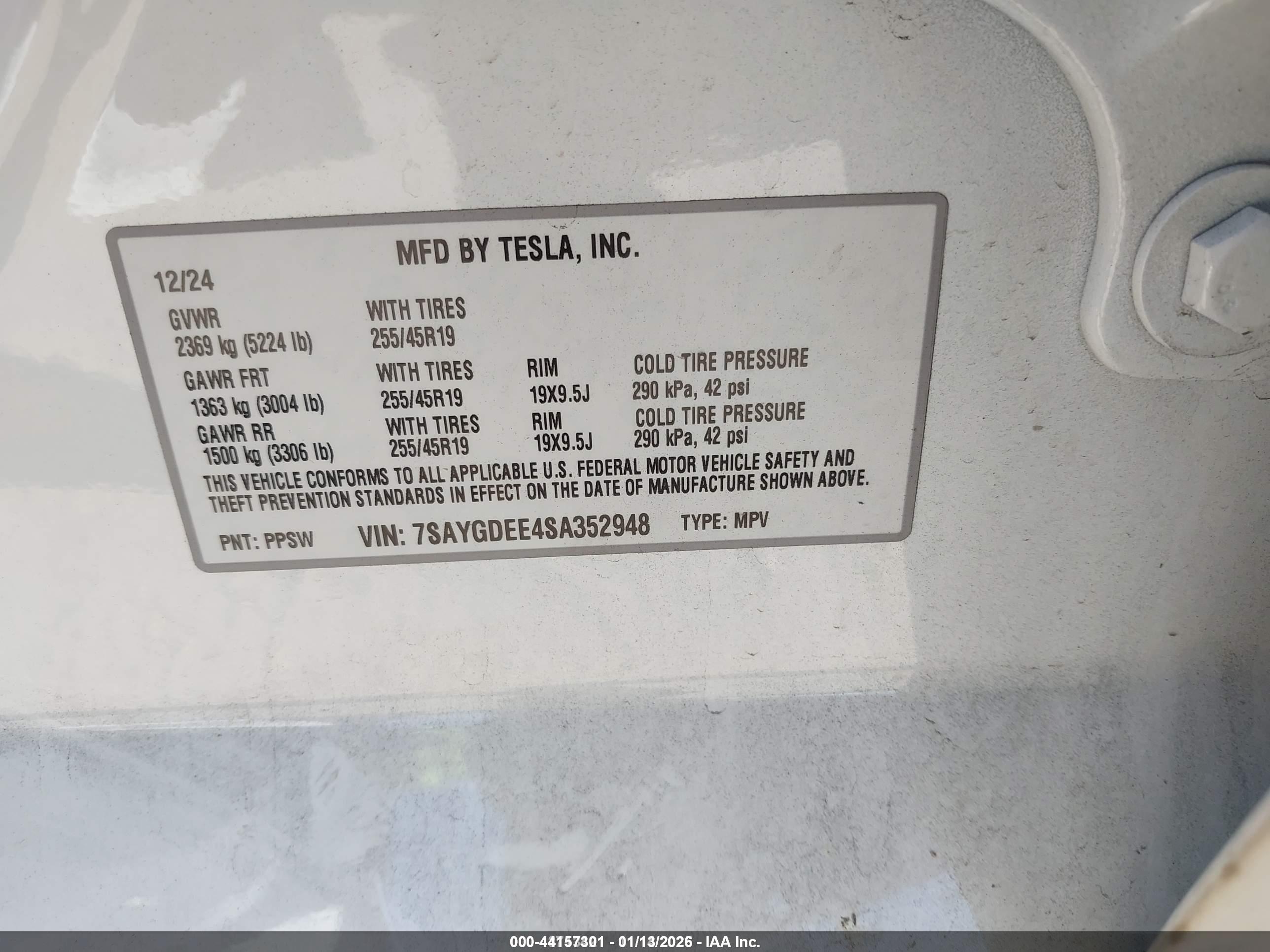 TESLA MODEL image 9