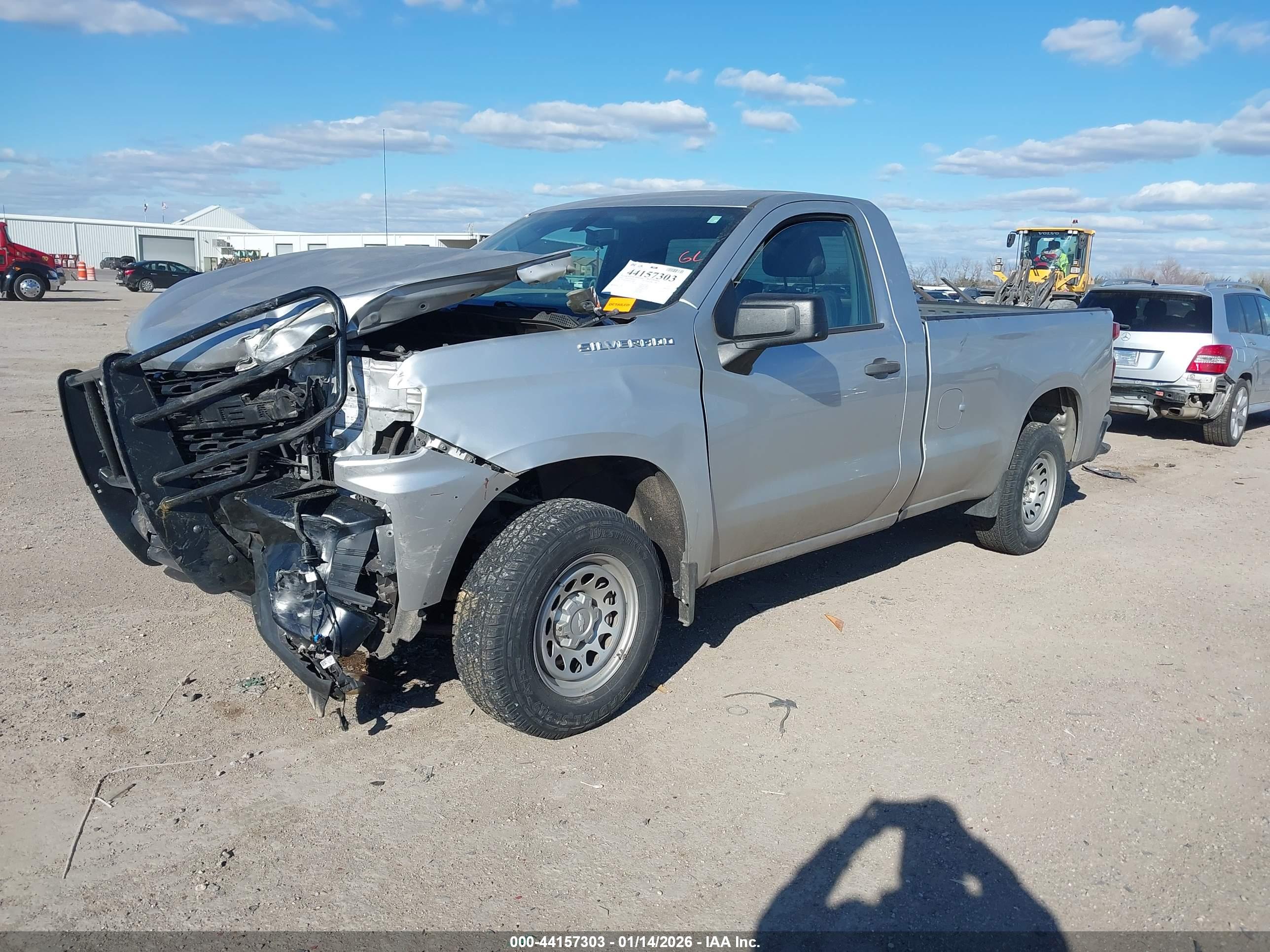 CHEVROLET SILVERADO image 2