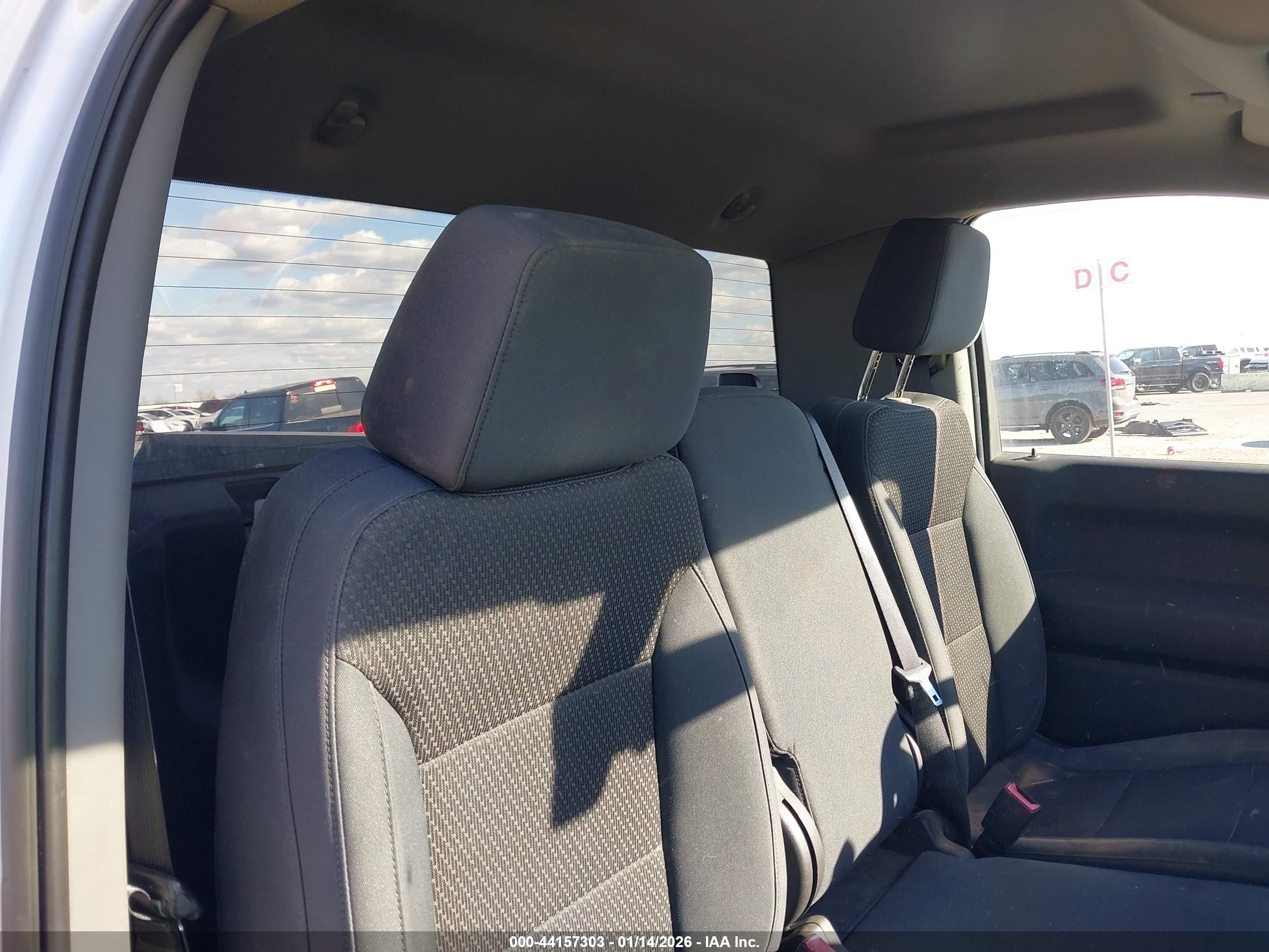 CHEVROLET SILVERADO image 8