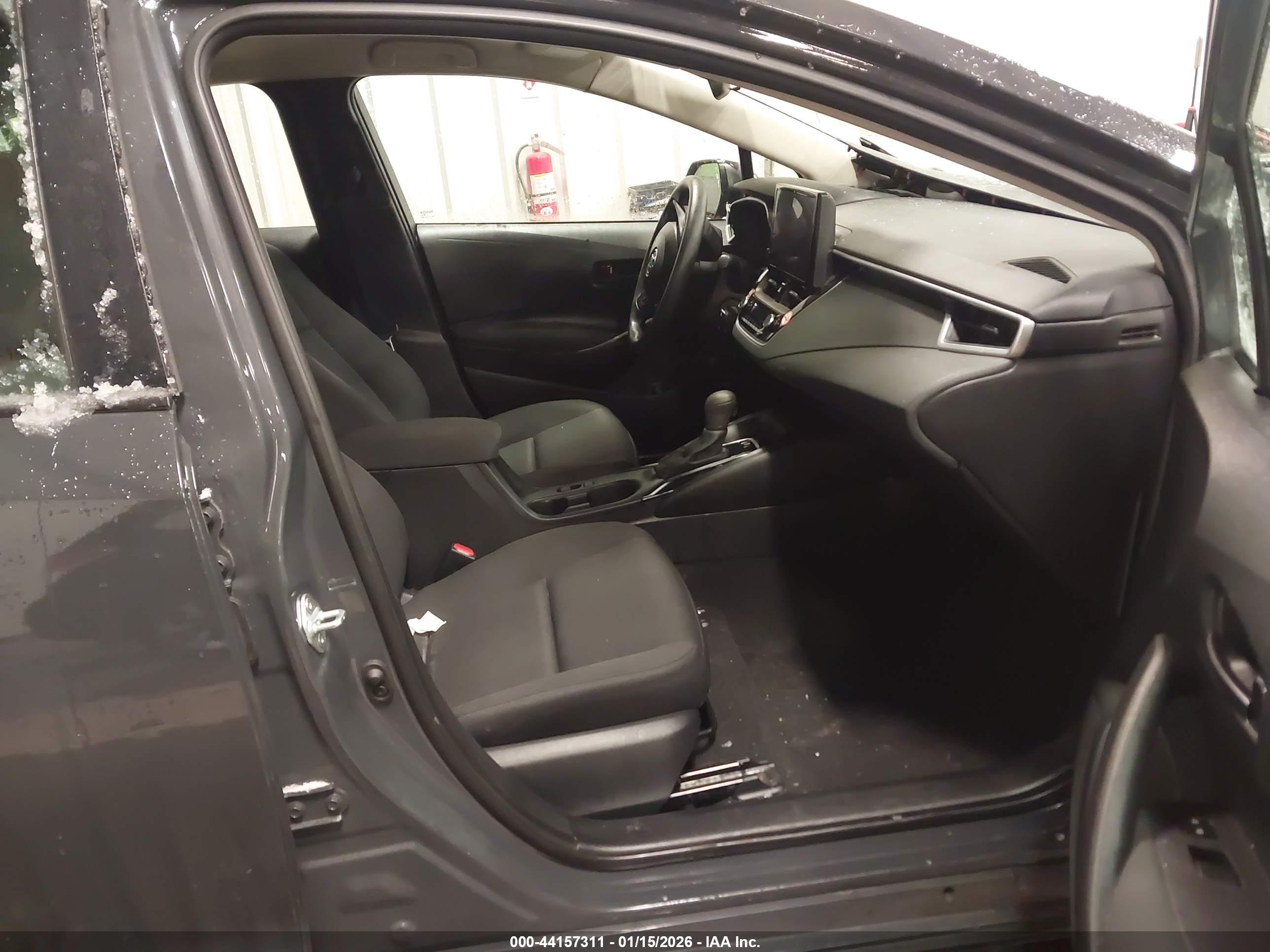 TOYOTA COROLLA image 5