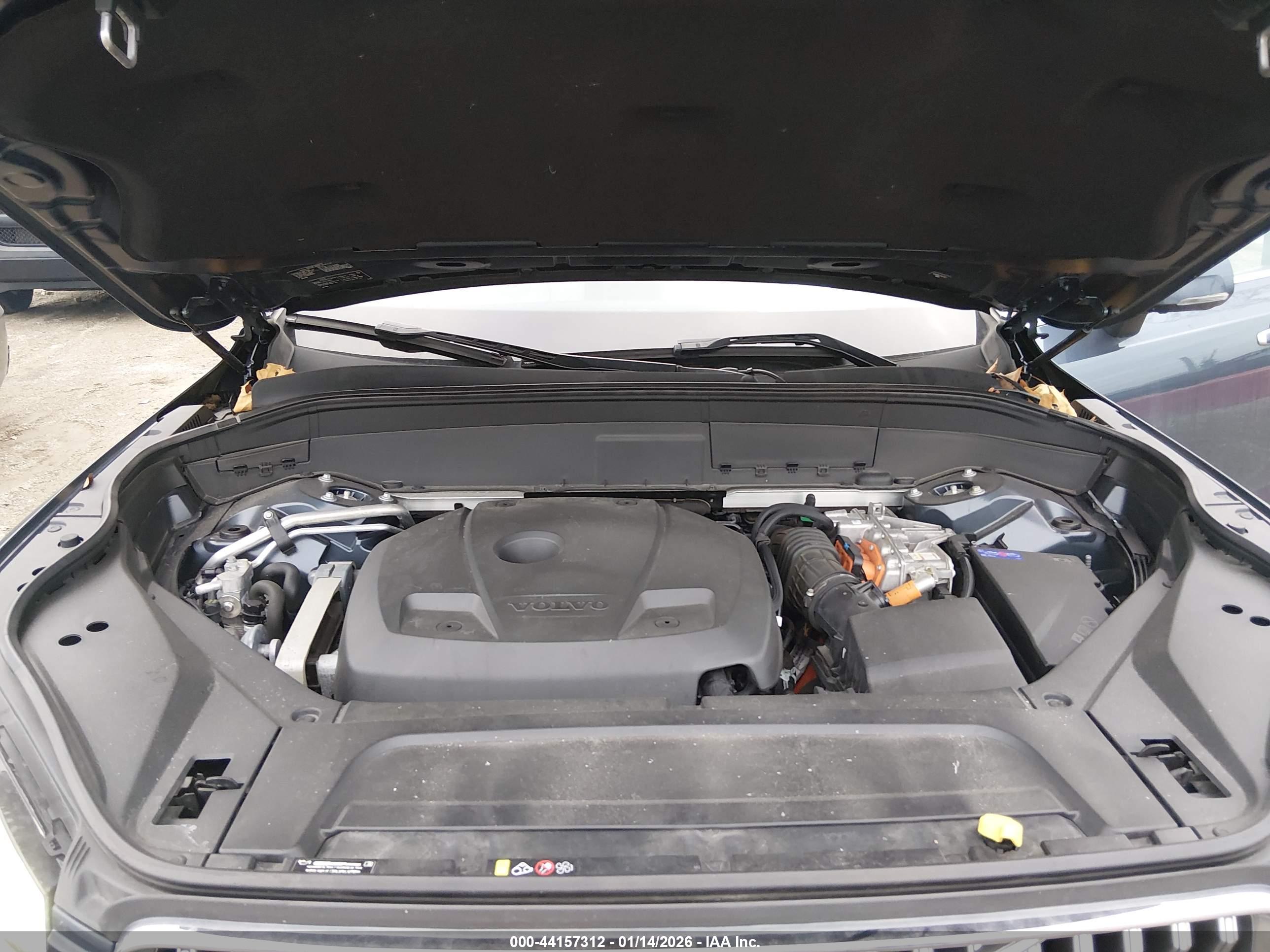 VOLVO XC90 image 10