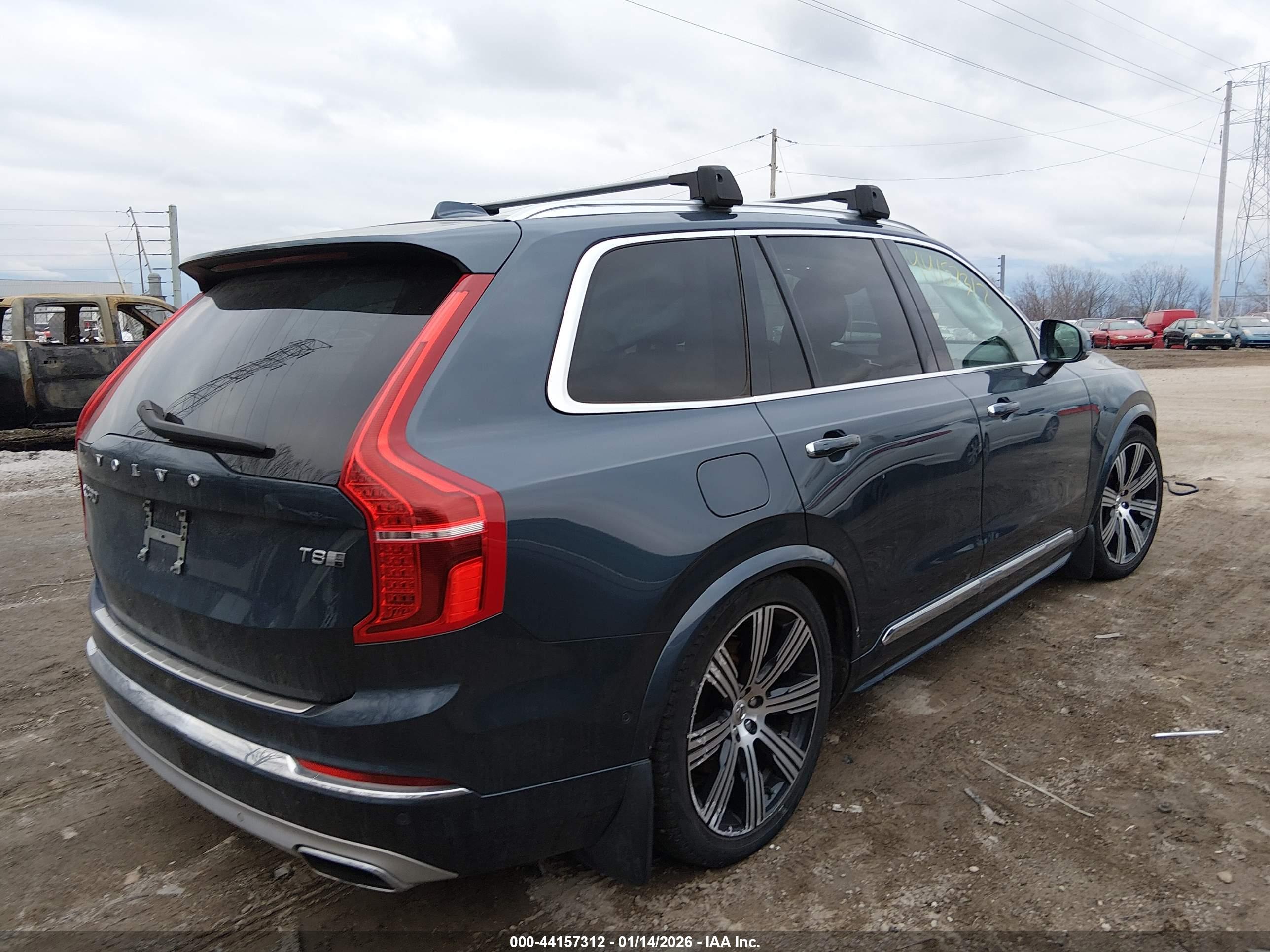 VOLVO XC90 image 4