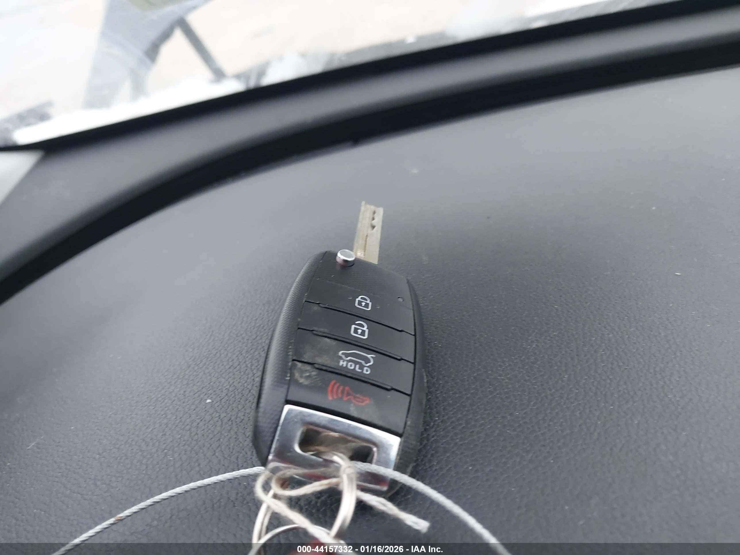 KIA SORENTO image 11