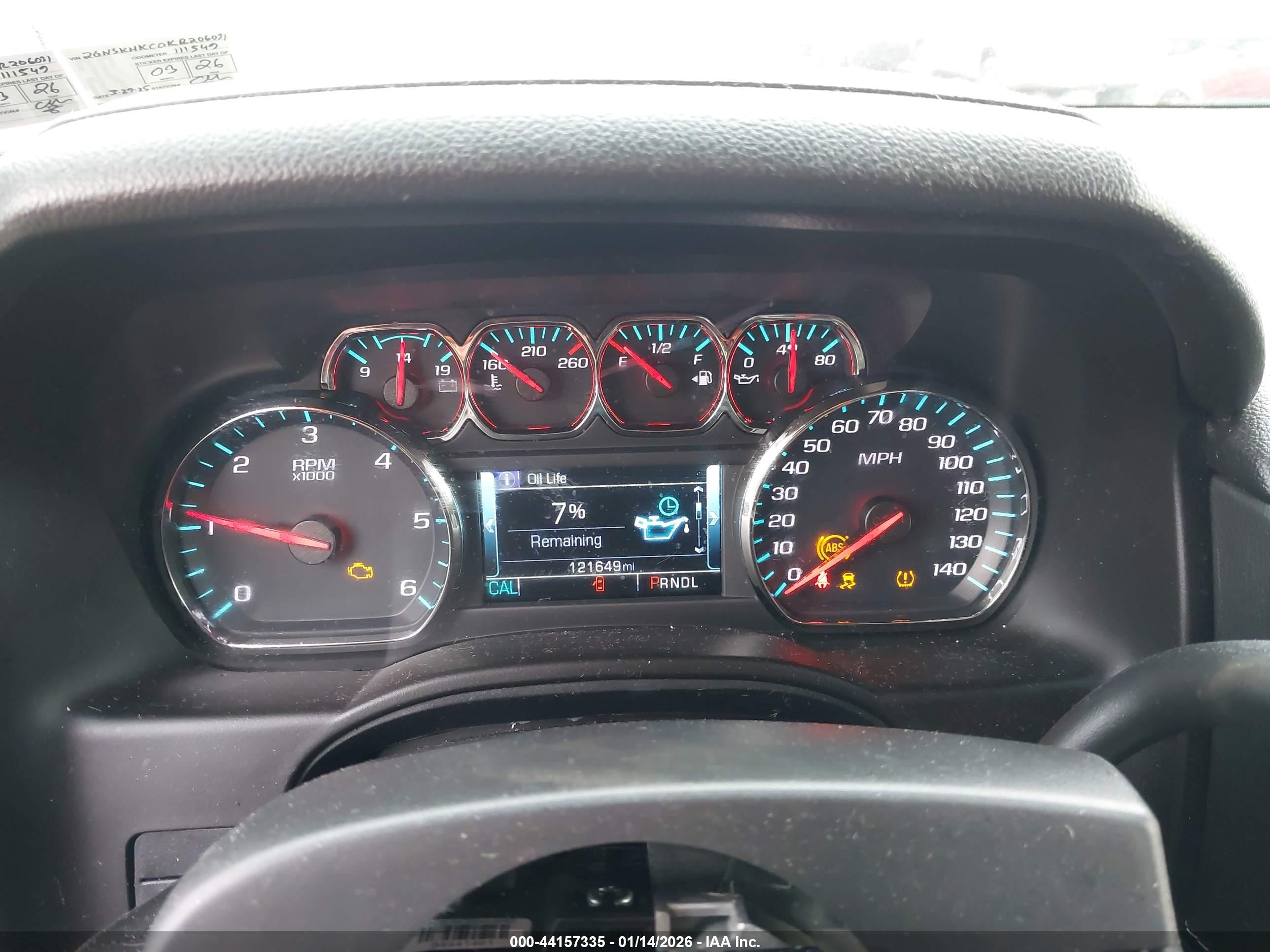 CHEVROLET SUBURBAN image 7