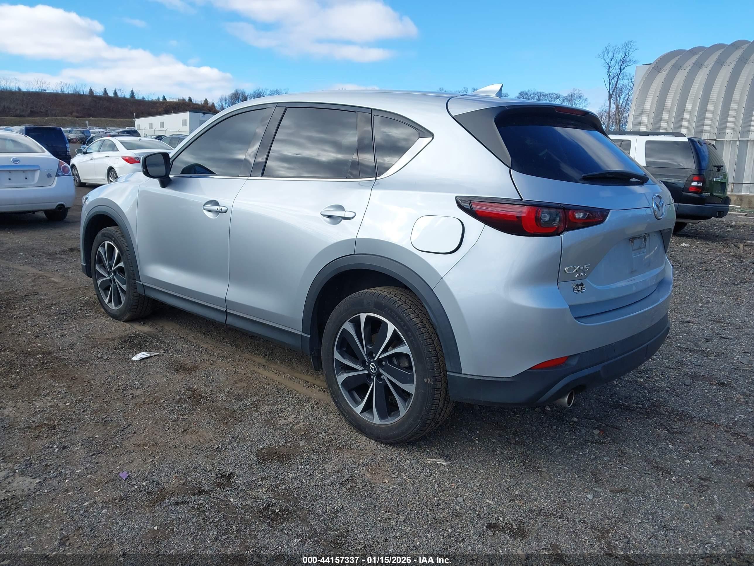 MAZDA CX-5 image 3