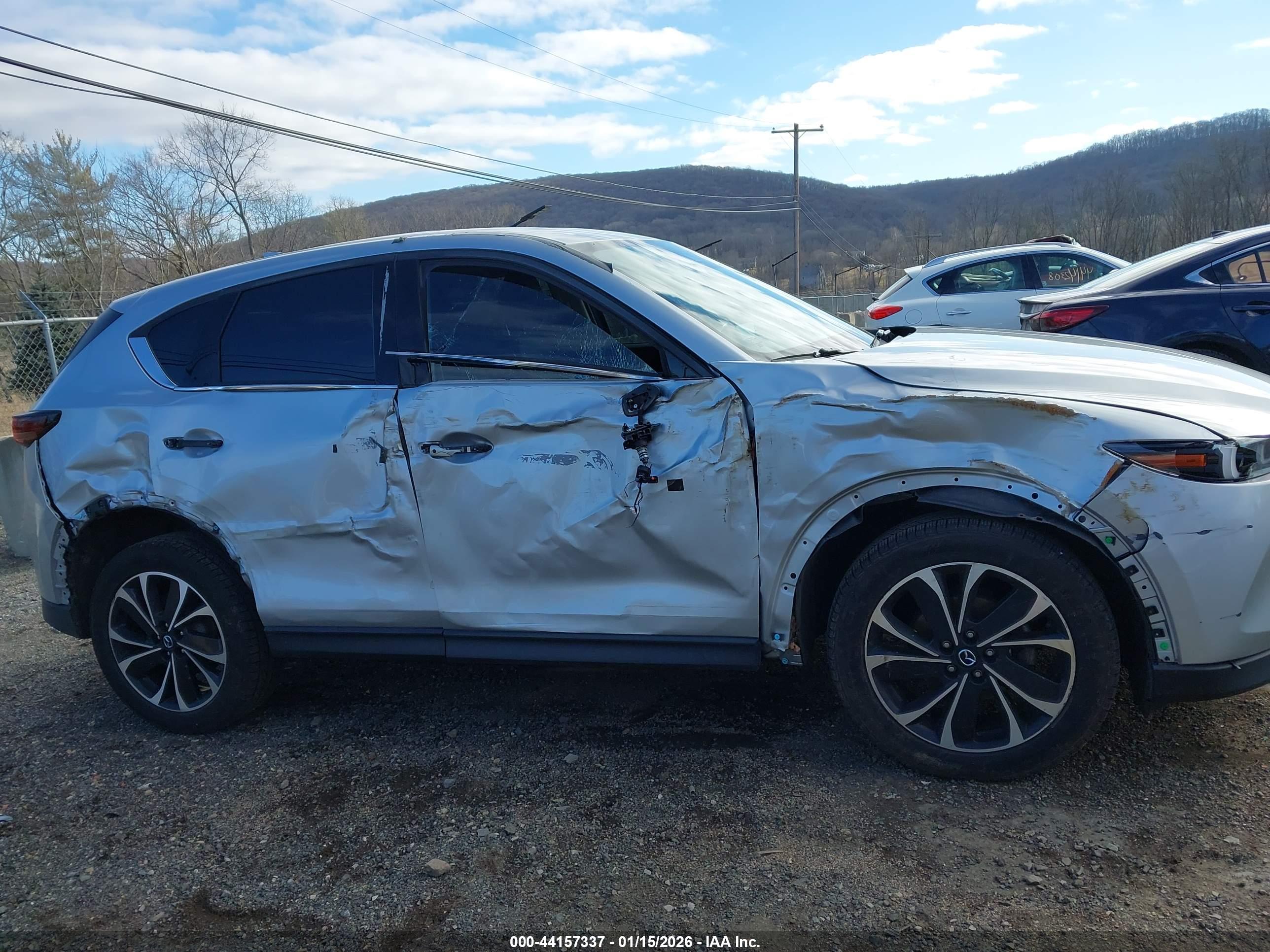MAZDA CX-5 image 6
