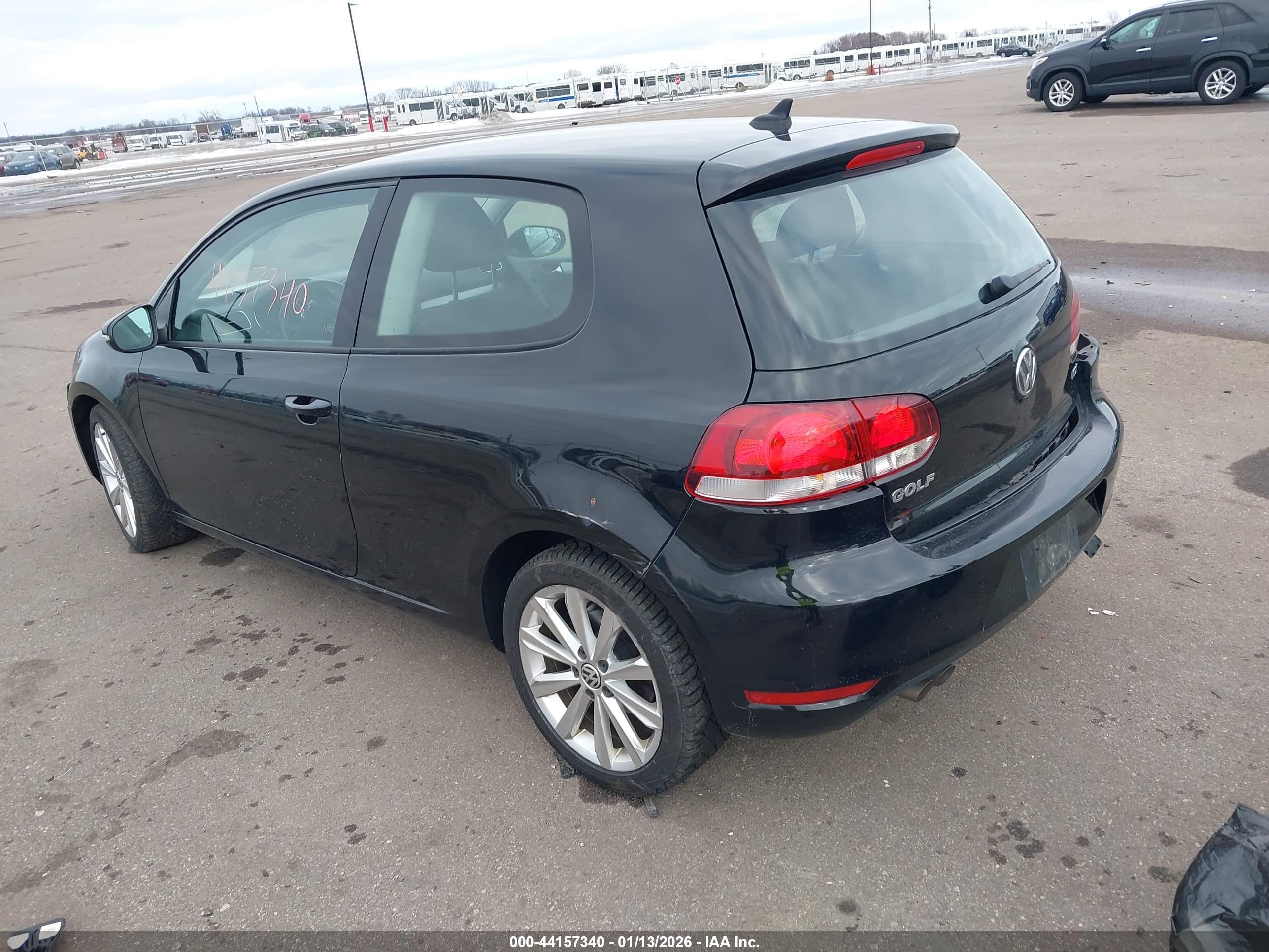VOLKSWAGEN GOLF image 3
