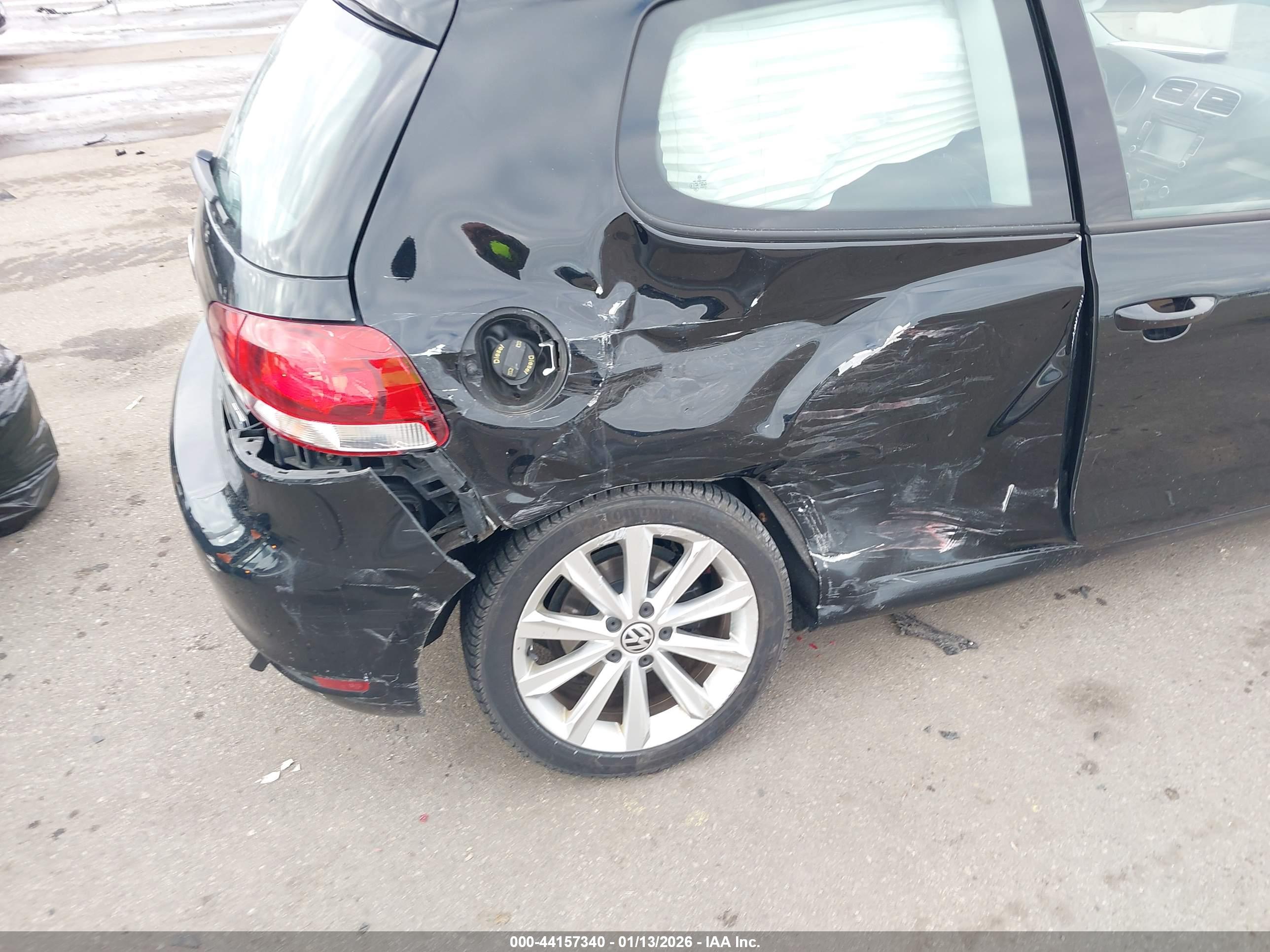 VOLKSWAGEN GOLF image 6