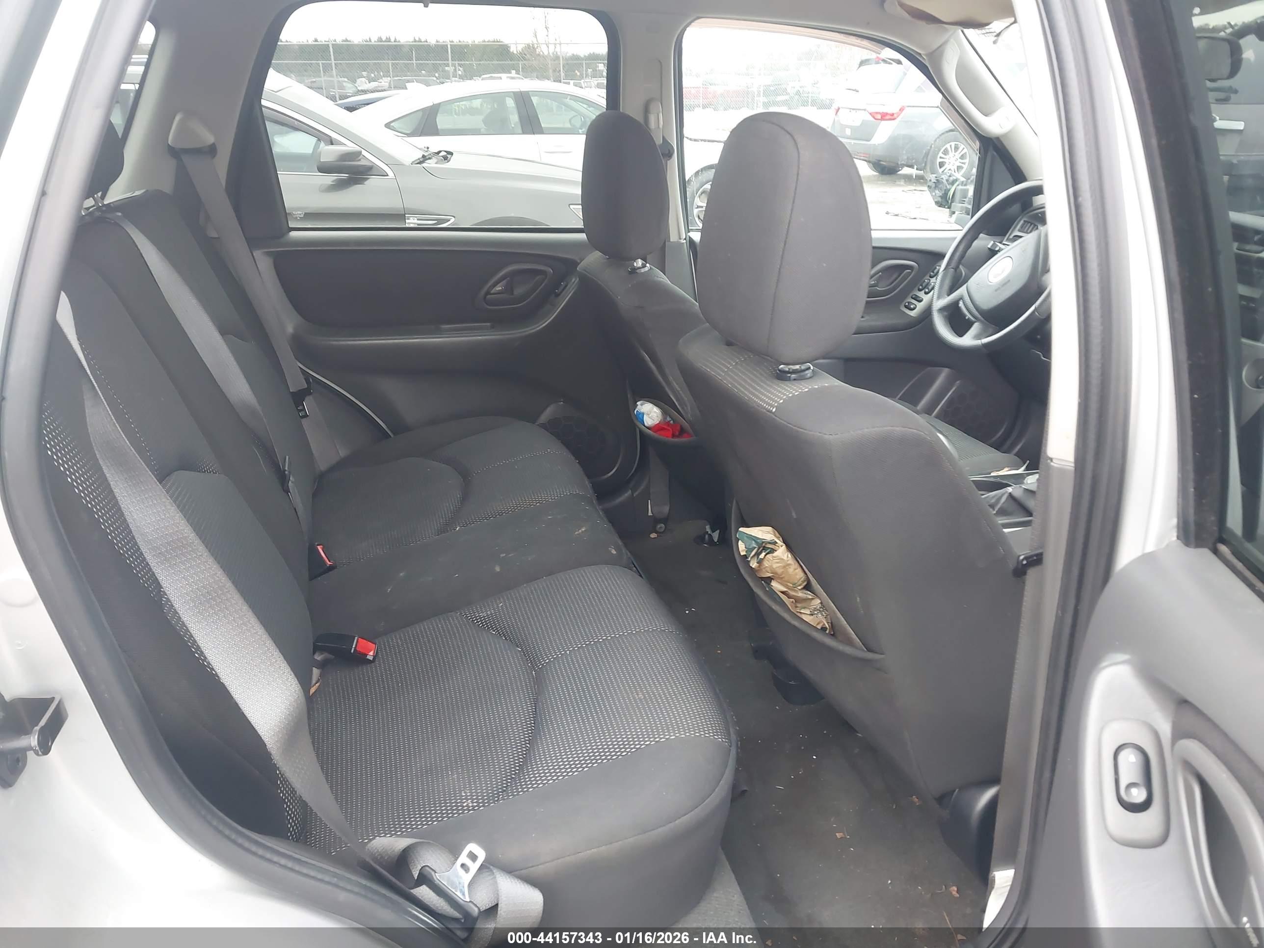 MAZDA TRIBUTE image 8