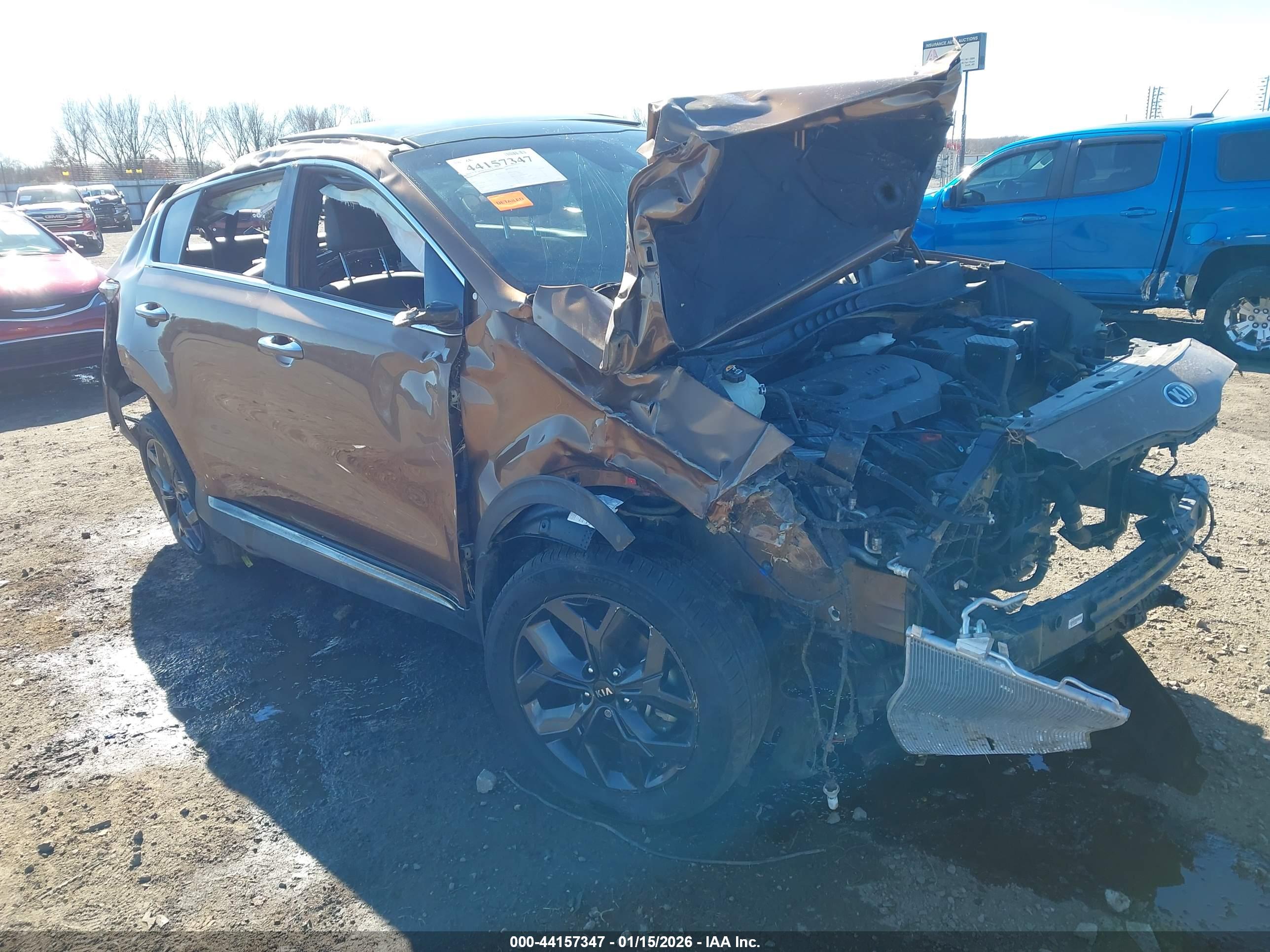 KIA SPORTAGE image 6