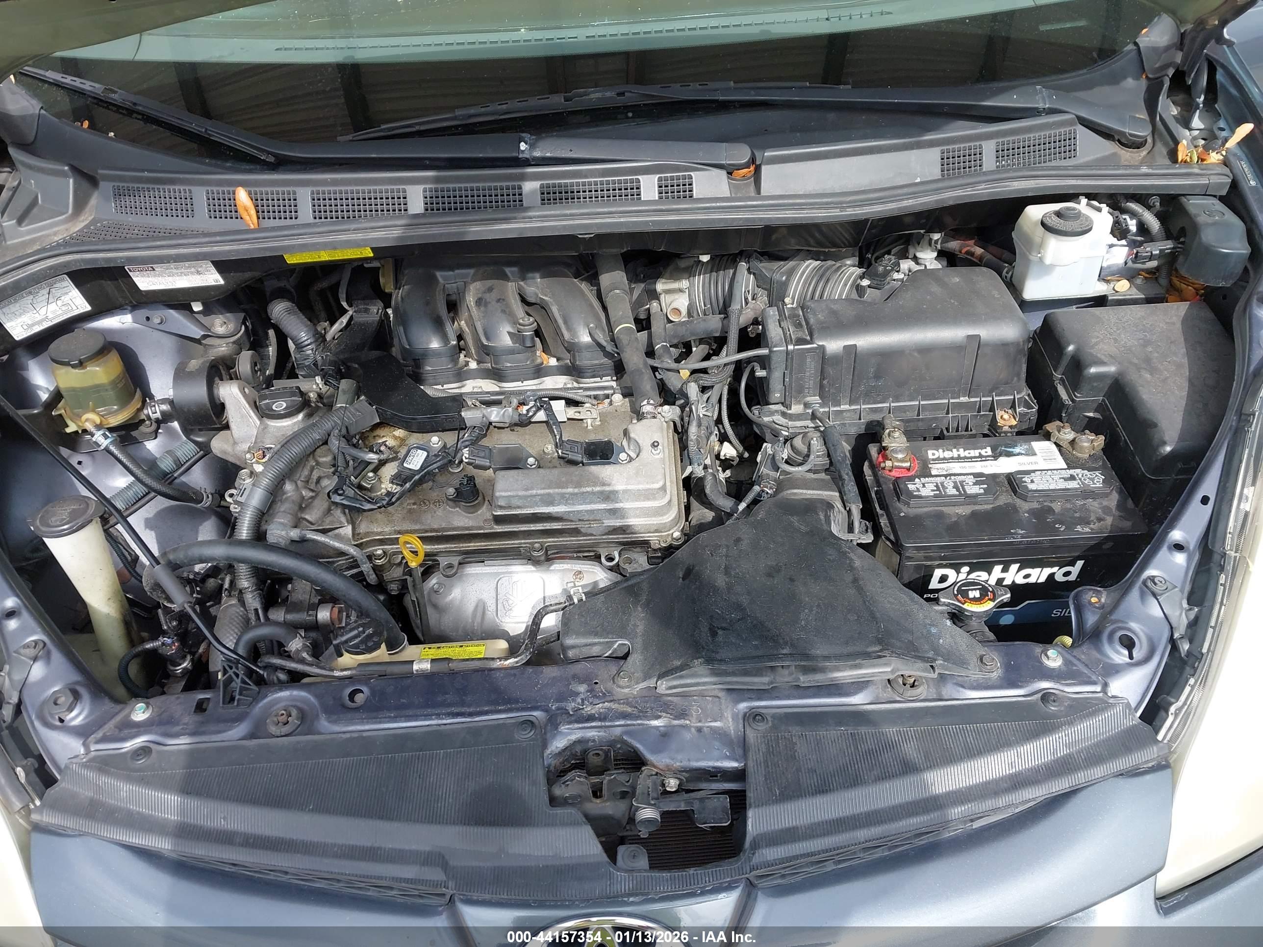 TOYOTA SIENNA image 10