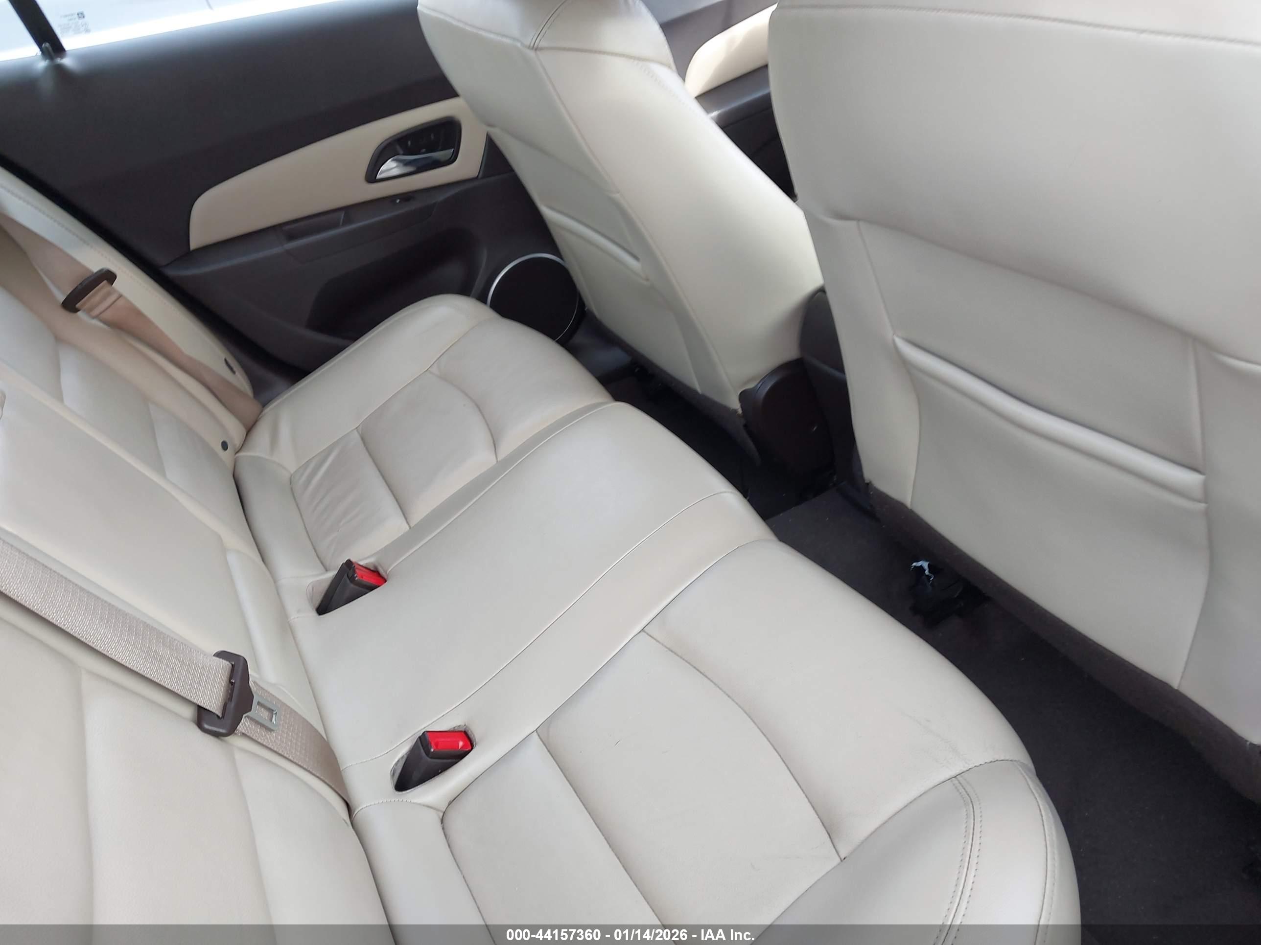 CHEVROLET CRUZE image 8