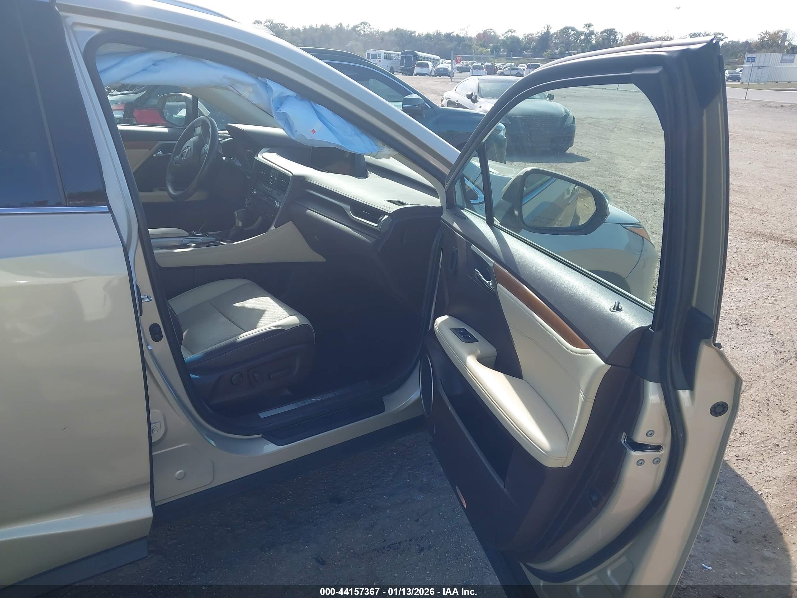 LEXUS RX image 5