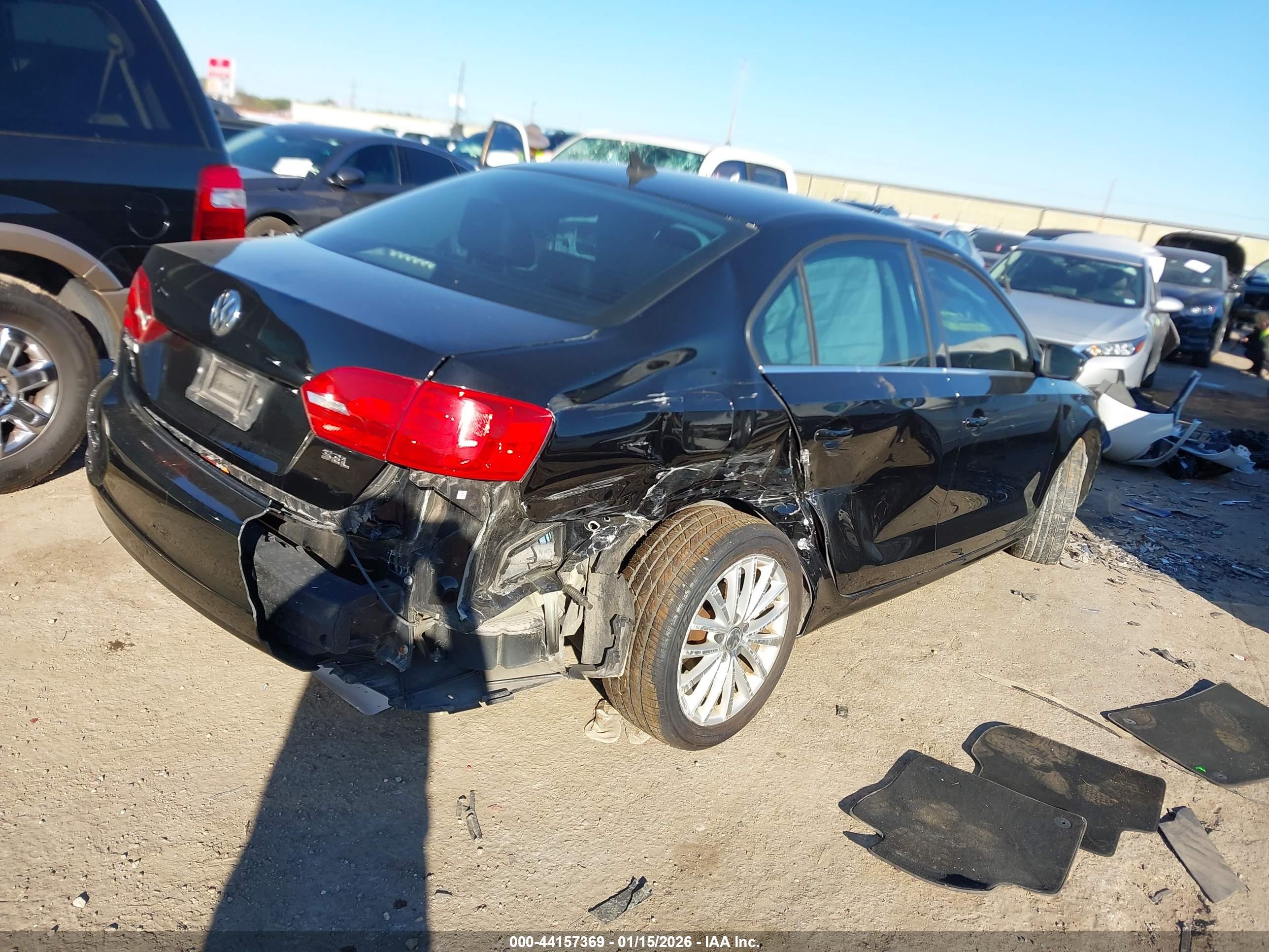 VOLKSWAGEN JETTA image 4