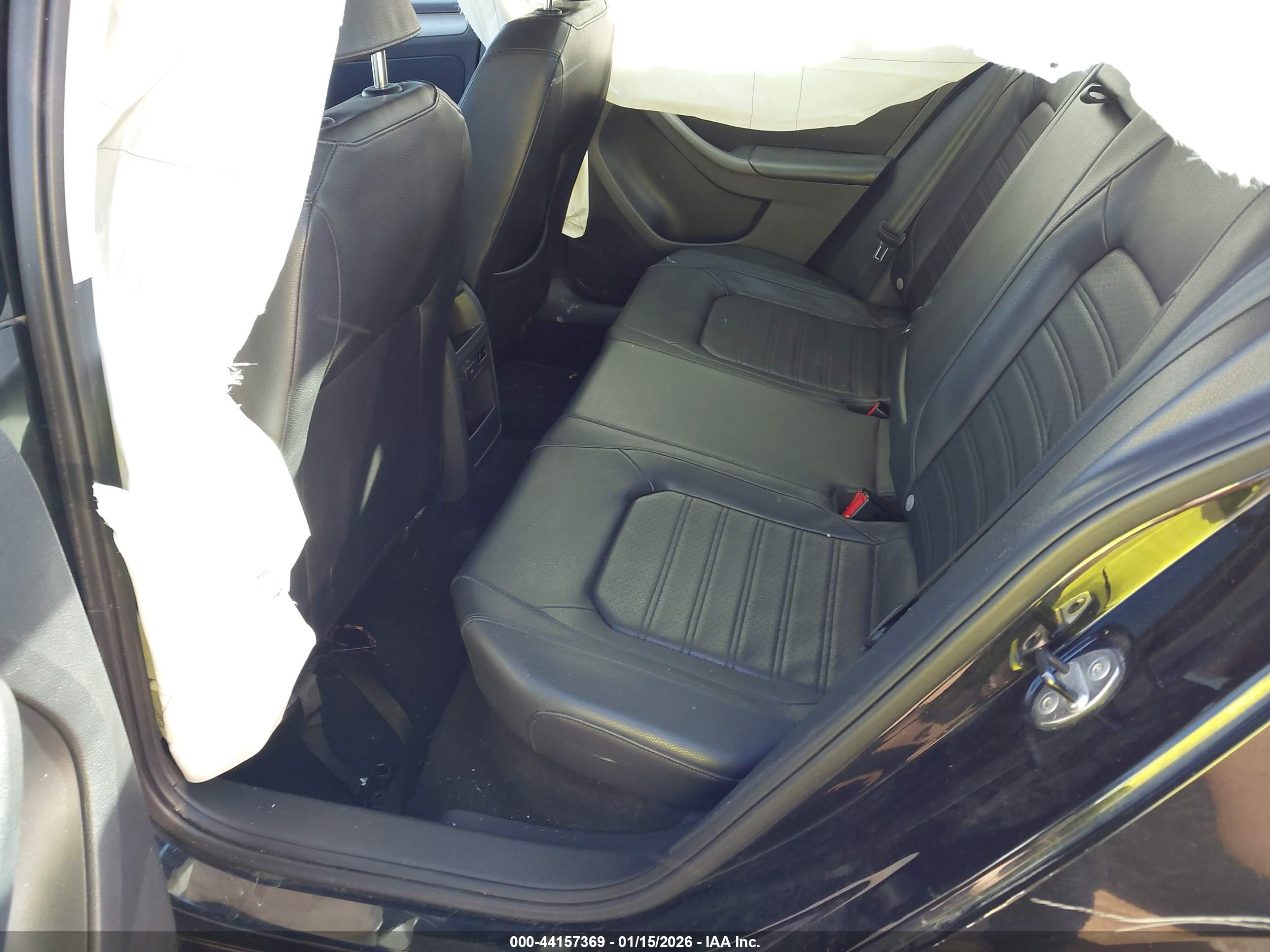VOLKSWAGEN JETTA image 8