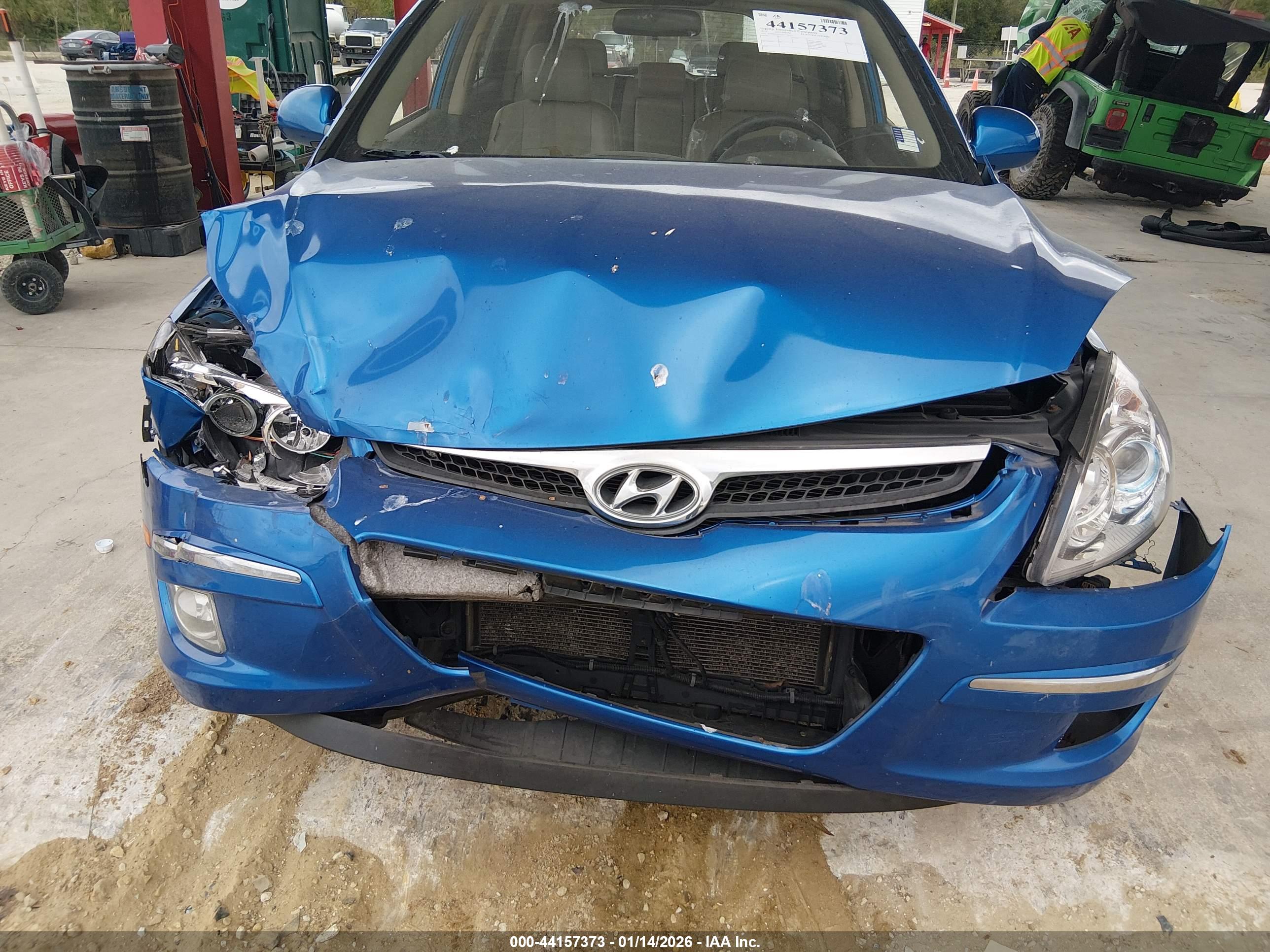 HYUNDAI ELANTRA image 6